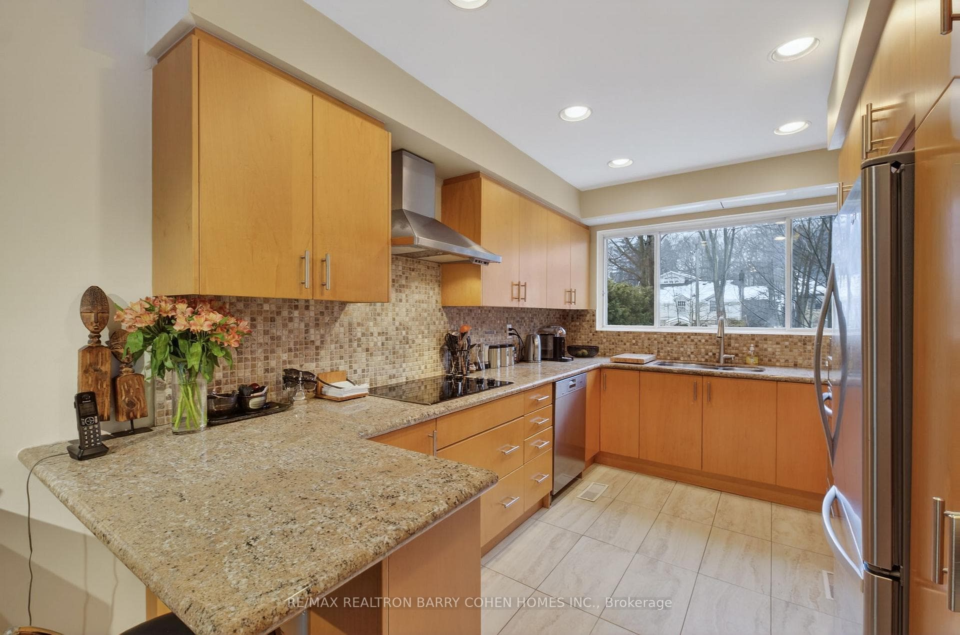 80 Donwoods Drive photo 15