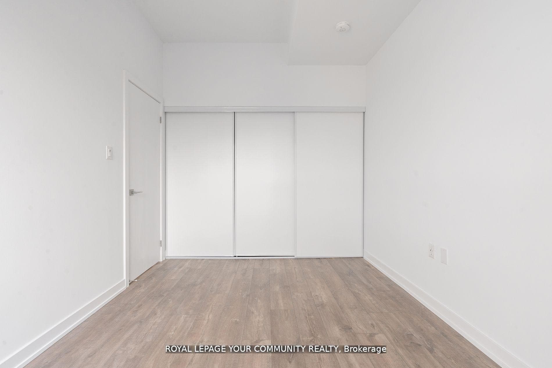 2433 Dufferin Street Unit 803 photo 28