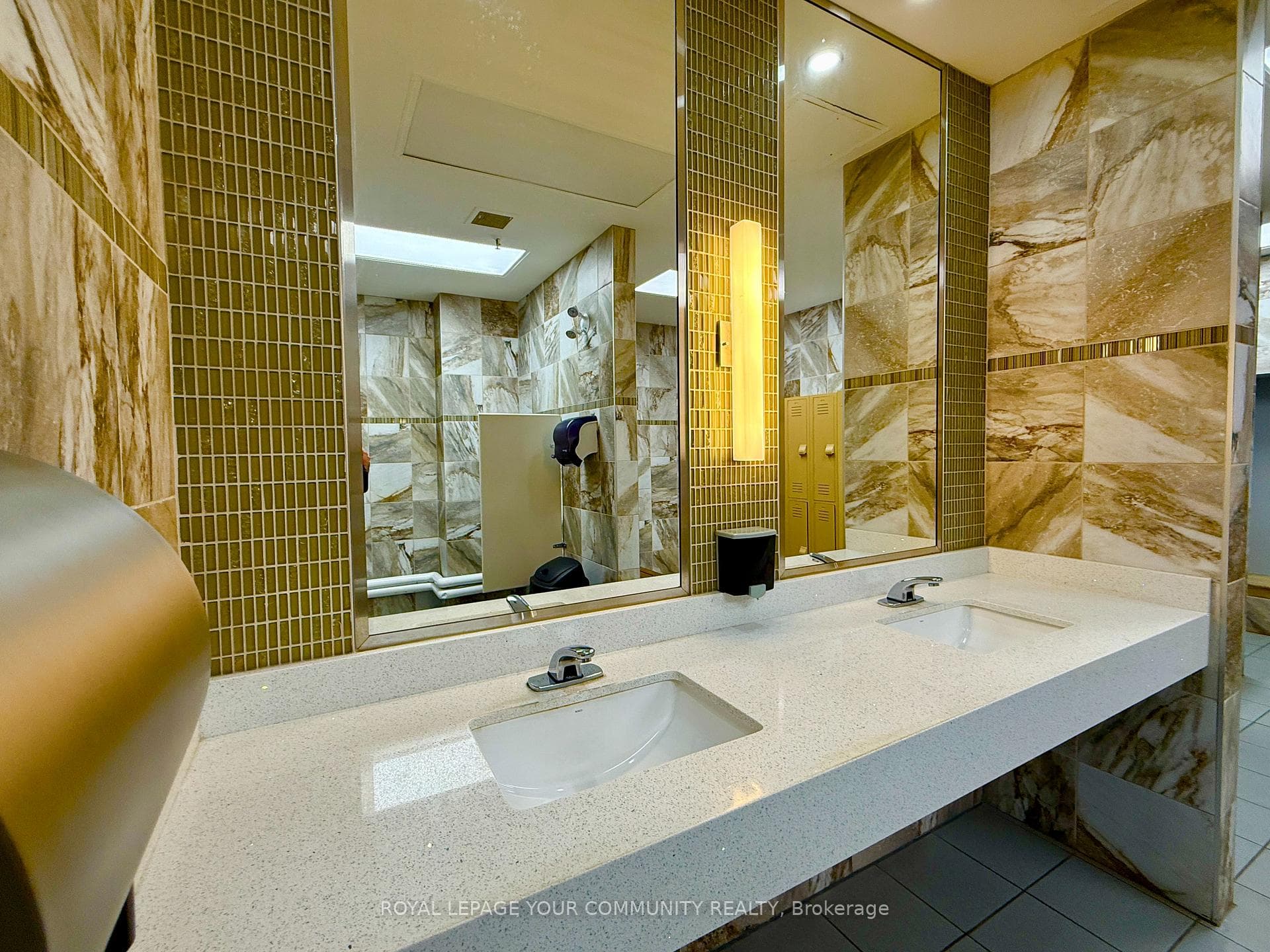Change Room Facility (lockers, washroom, showers)
