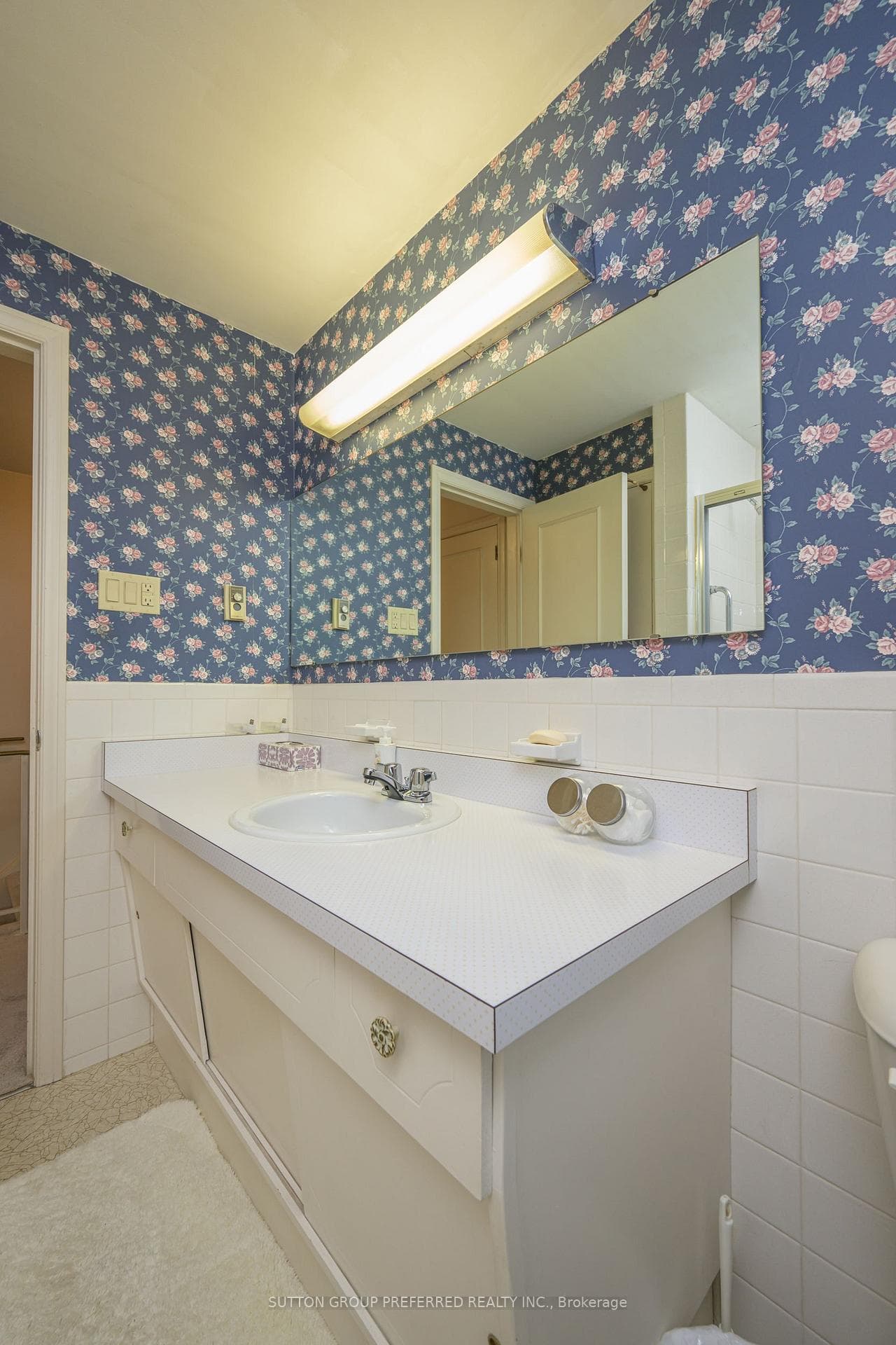 83 Friars Way photo 34