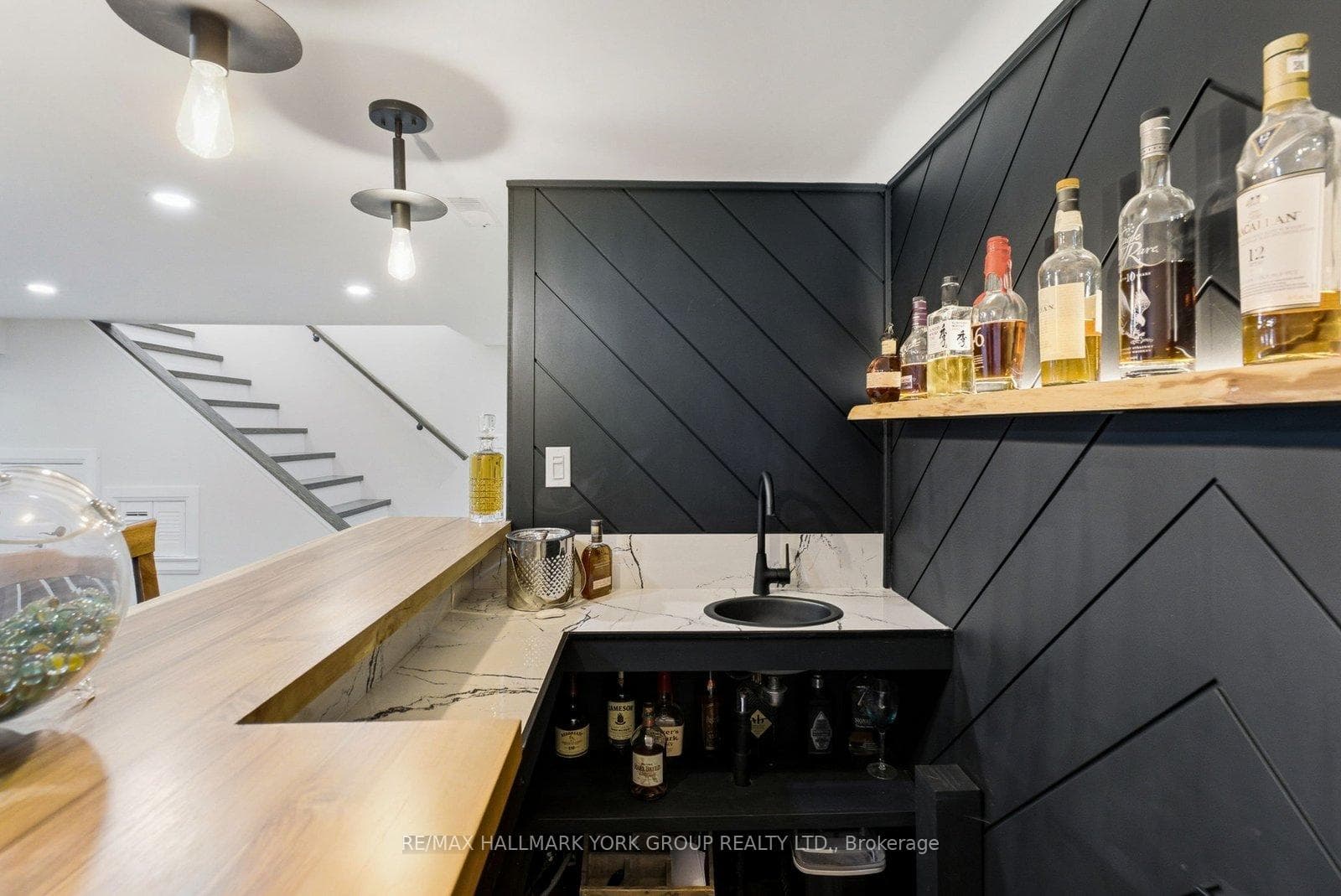 54 Twmarc Avenue photo 29
