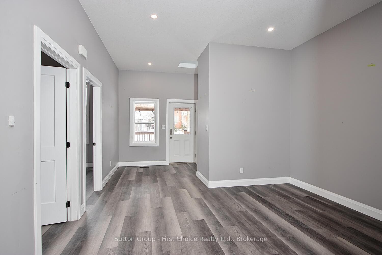 118 Well Street photo 12