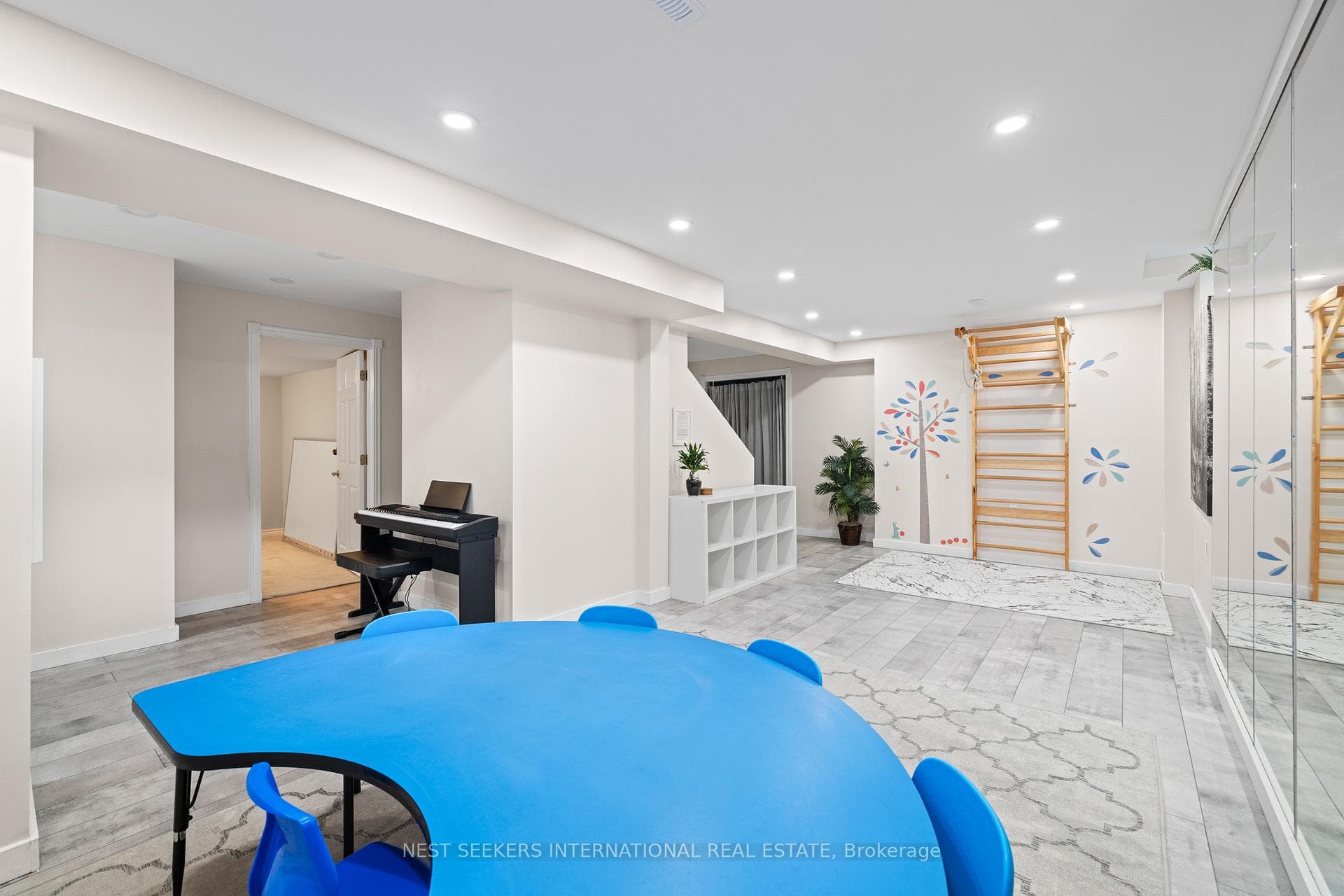 1115 Kensington Street photo 24
