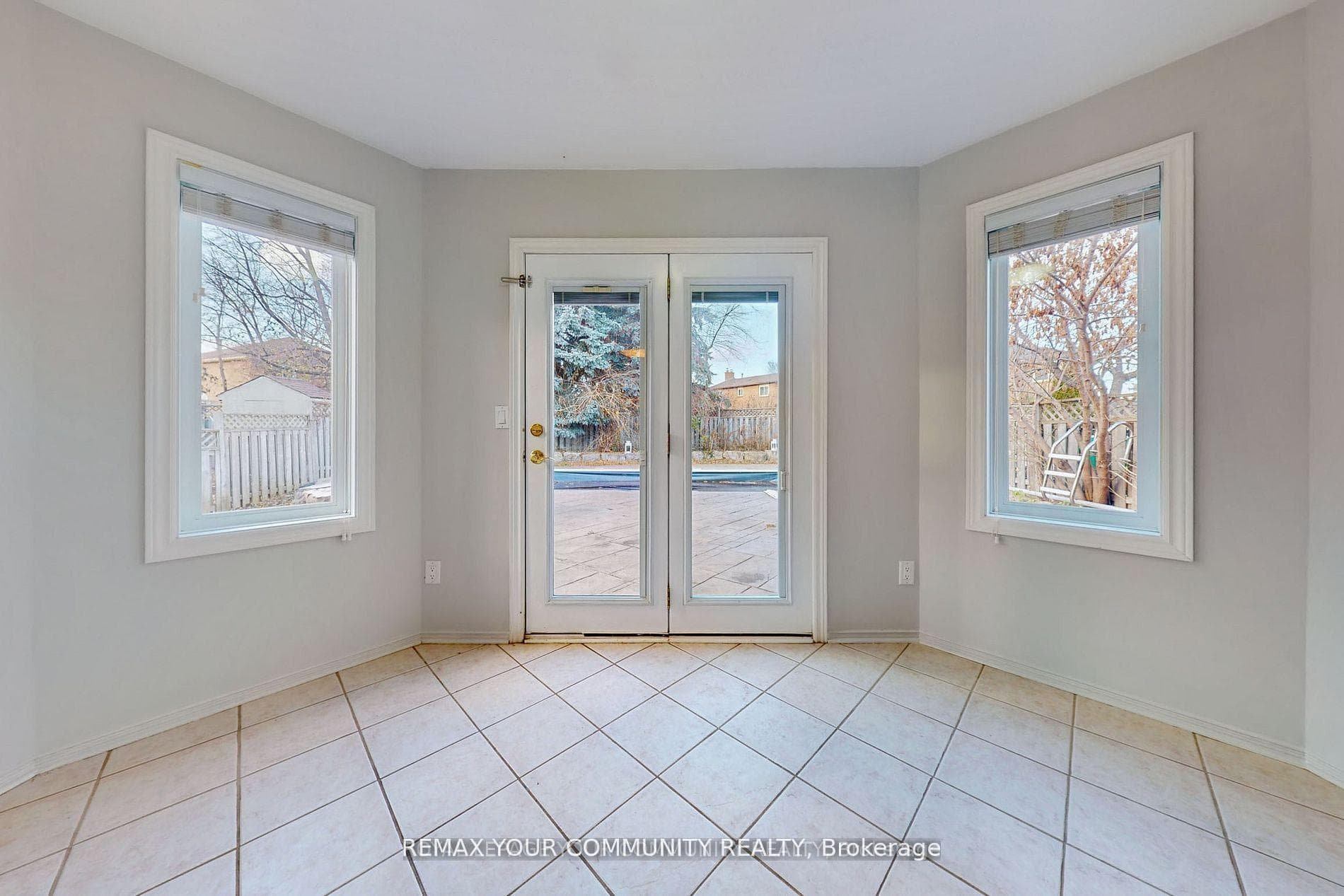 52 Mccallum Drive photo 9