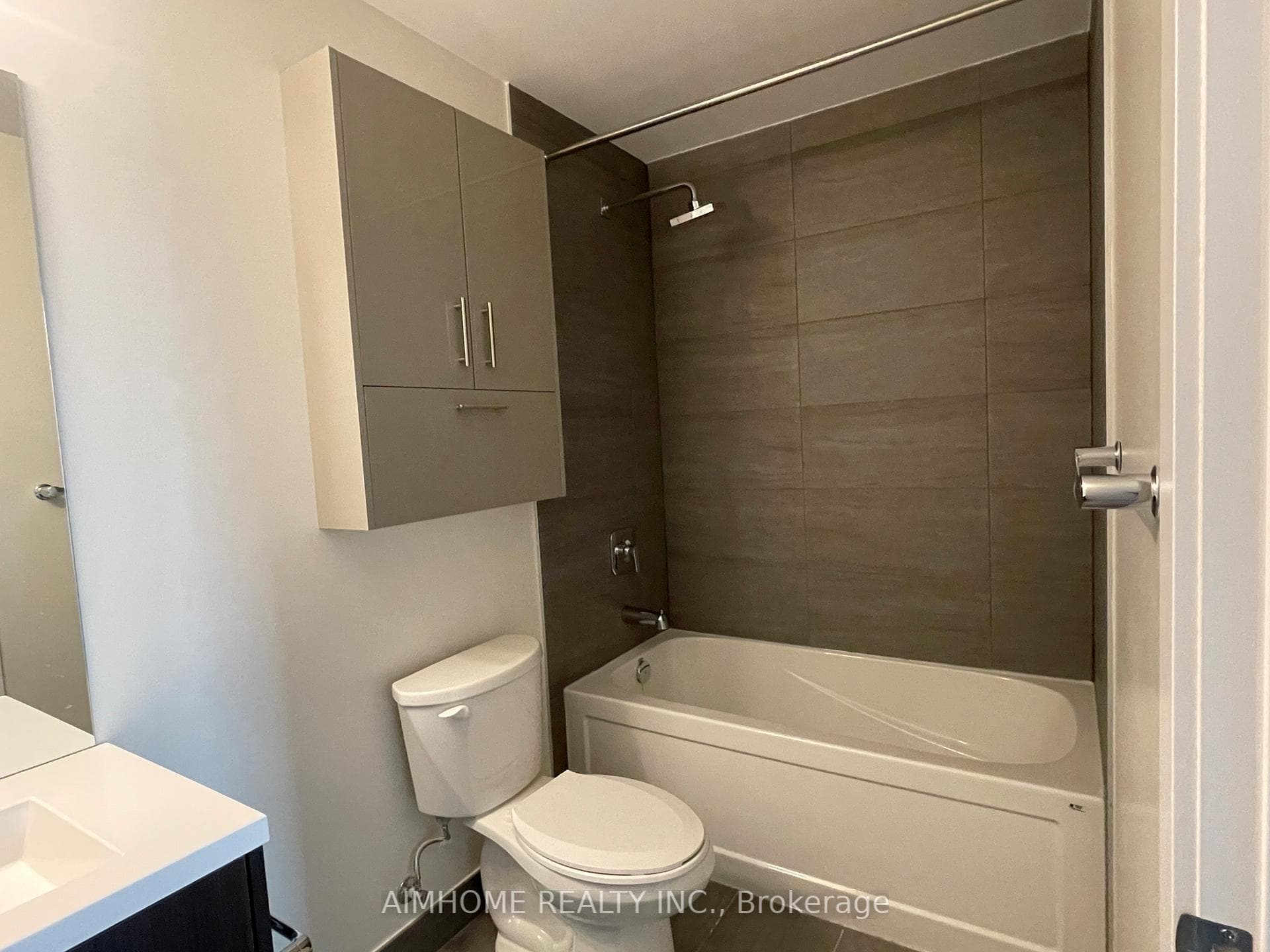 188 Fairview Mall Drive Unit 511 photo 12
