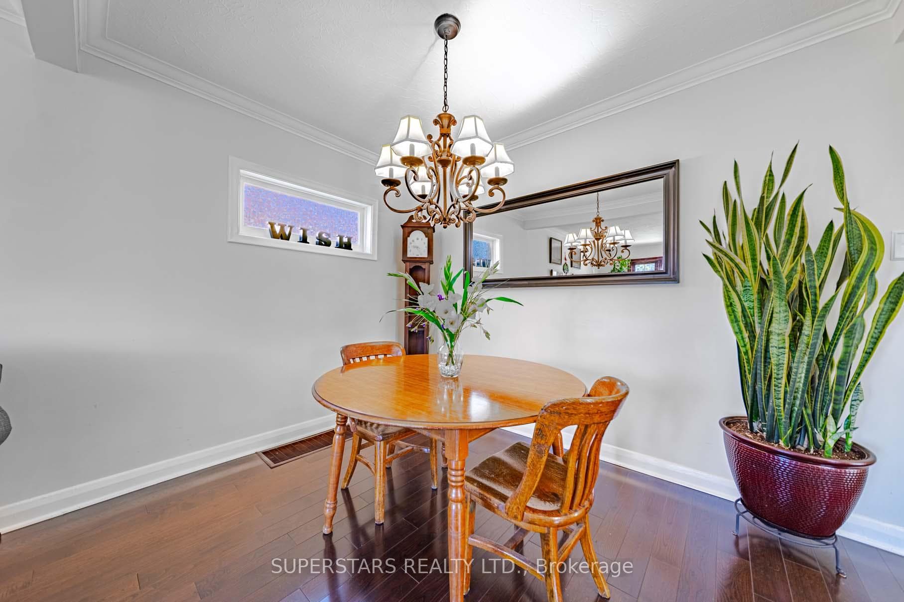 237 Ellington Drive photo 10