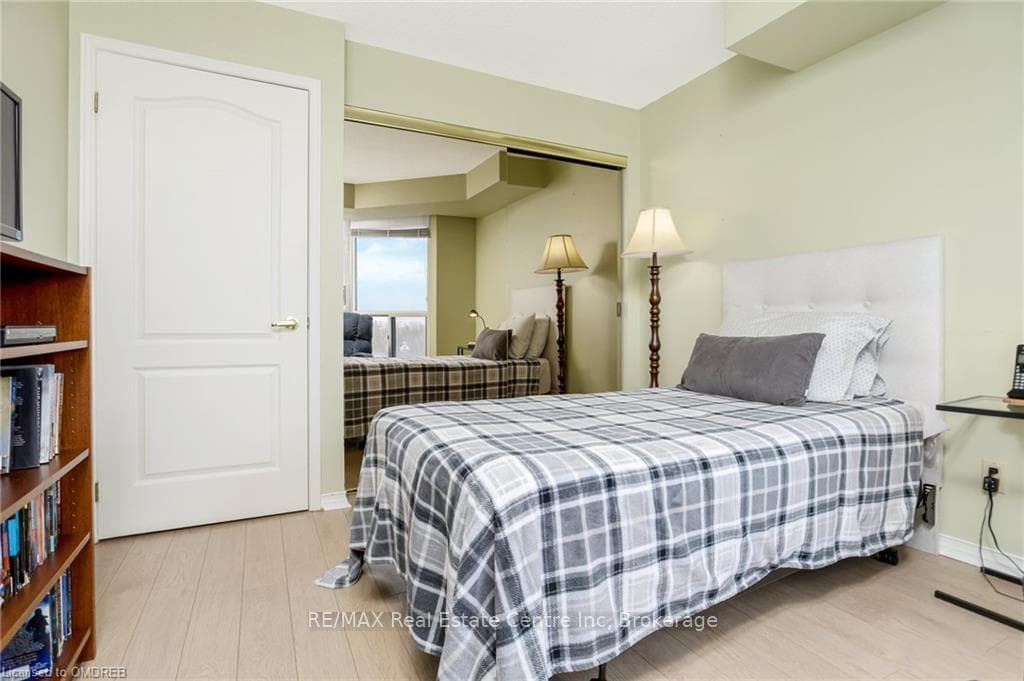 100 MILLSIDE Drive Unit 1007 photo 20