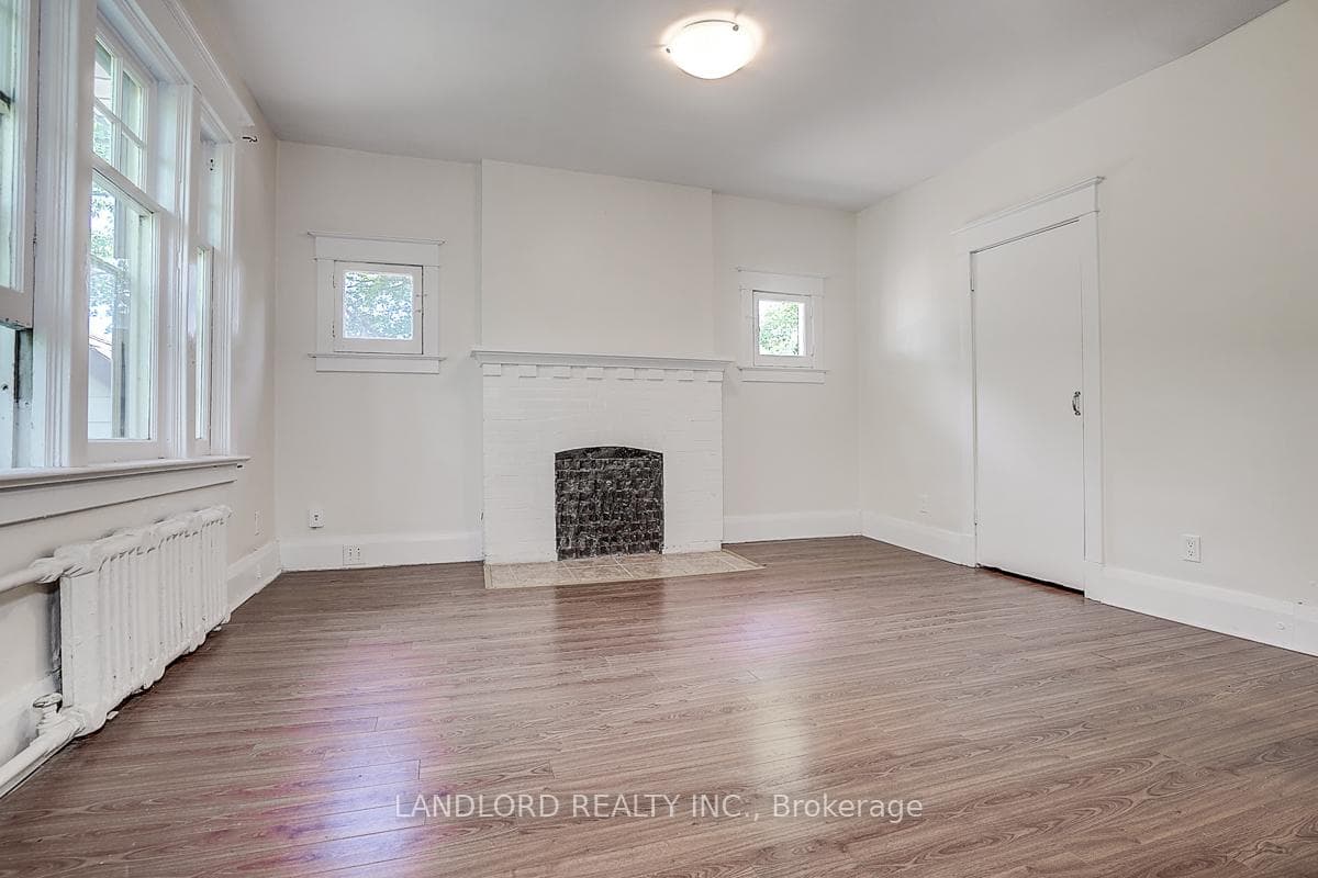 92 Neville Park Boulevard Unit Upper Unit photo 9