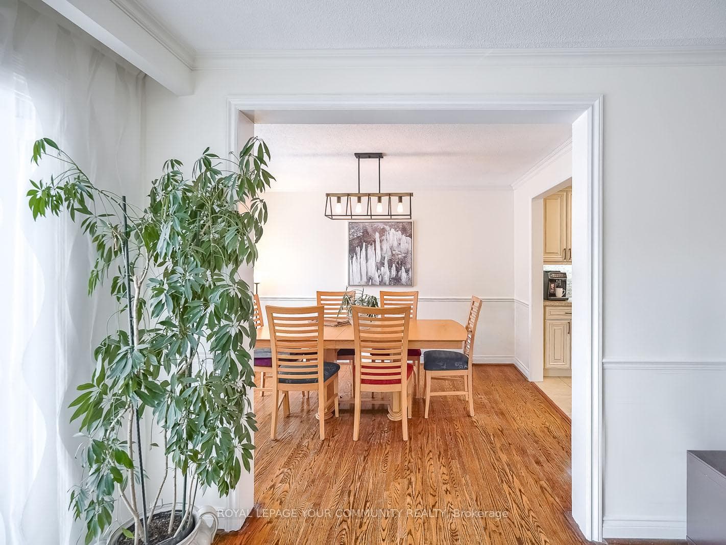 46 Fontainbleau Drive photo 6
