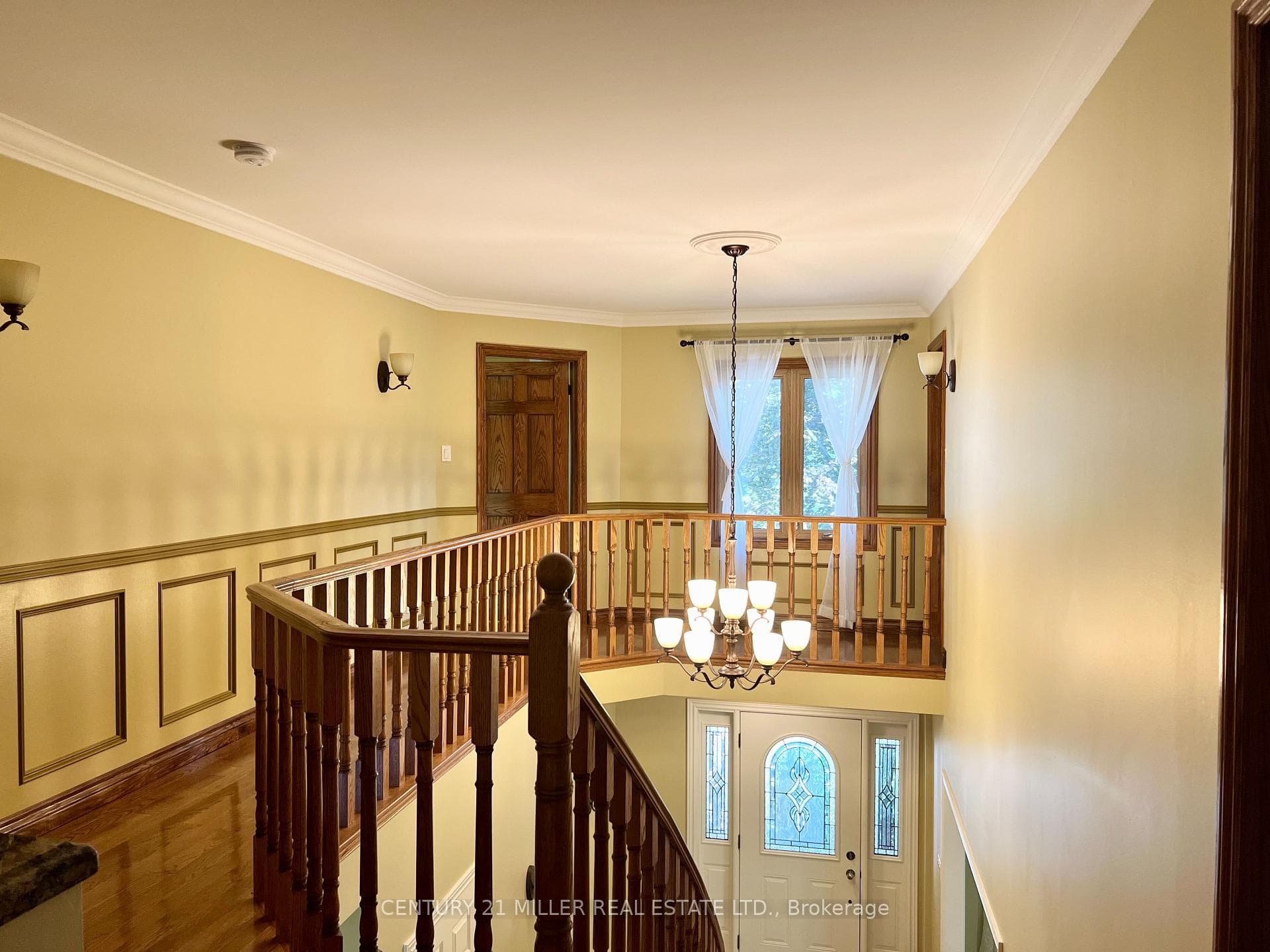 1359 Fieldcrest Lane photo 13