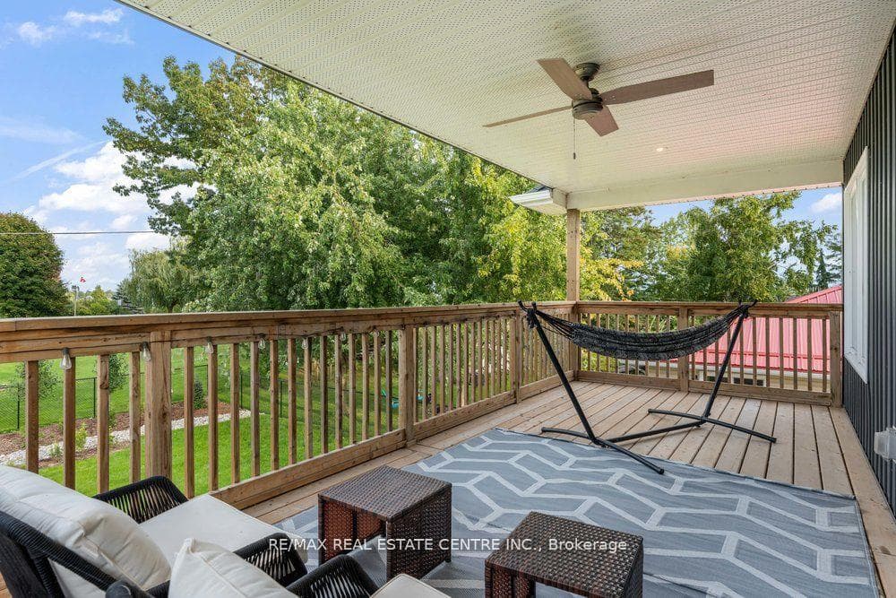 54 Lakeview Avenue photo 11