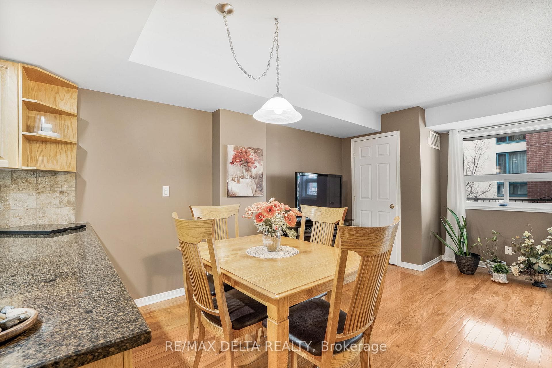 320 Centrum Boulevard Unit 306 photo 14