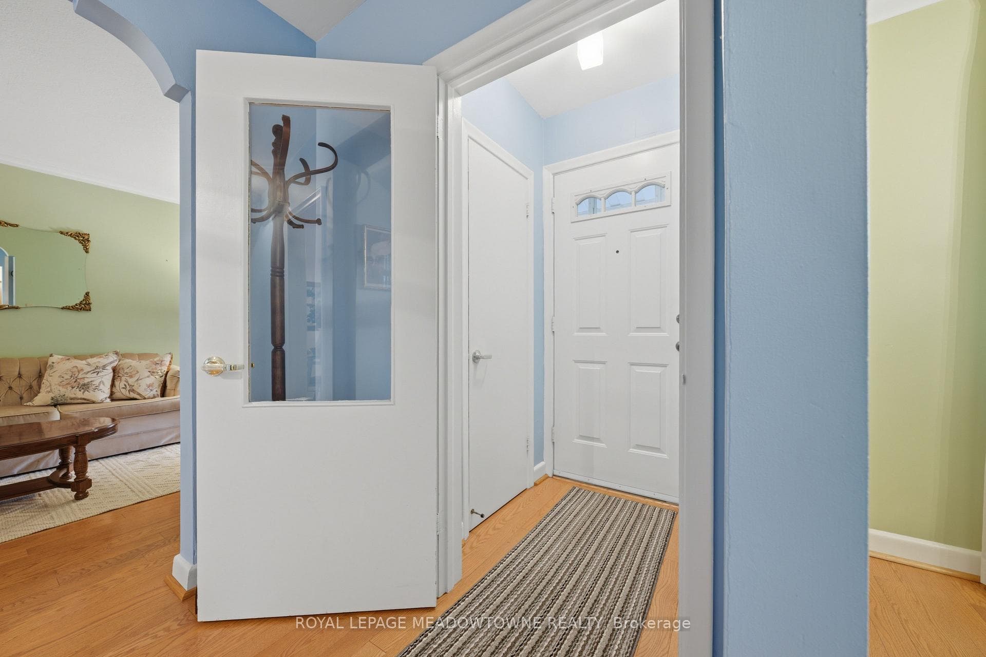 144 Silverhill Drive photo 3