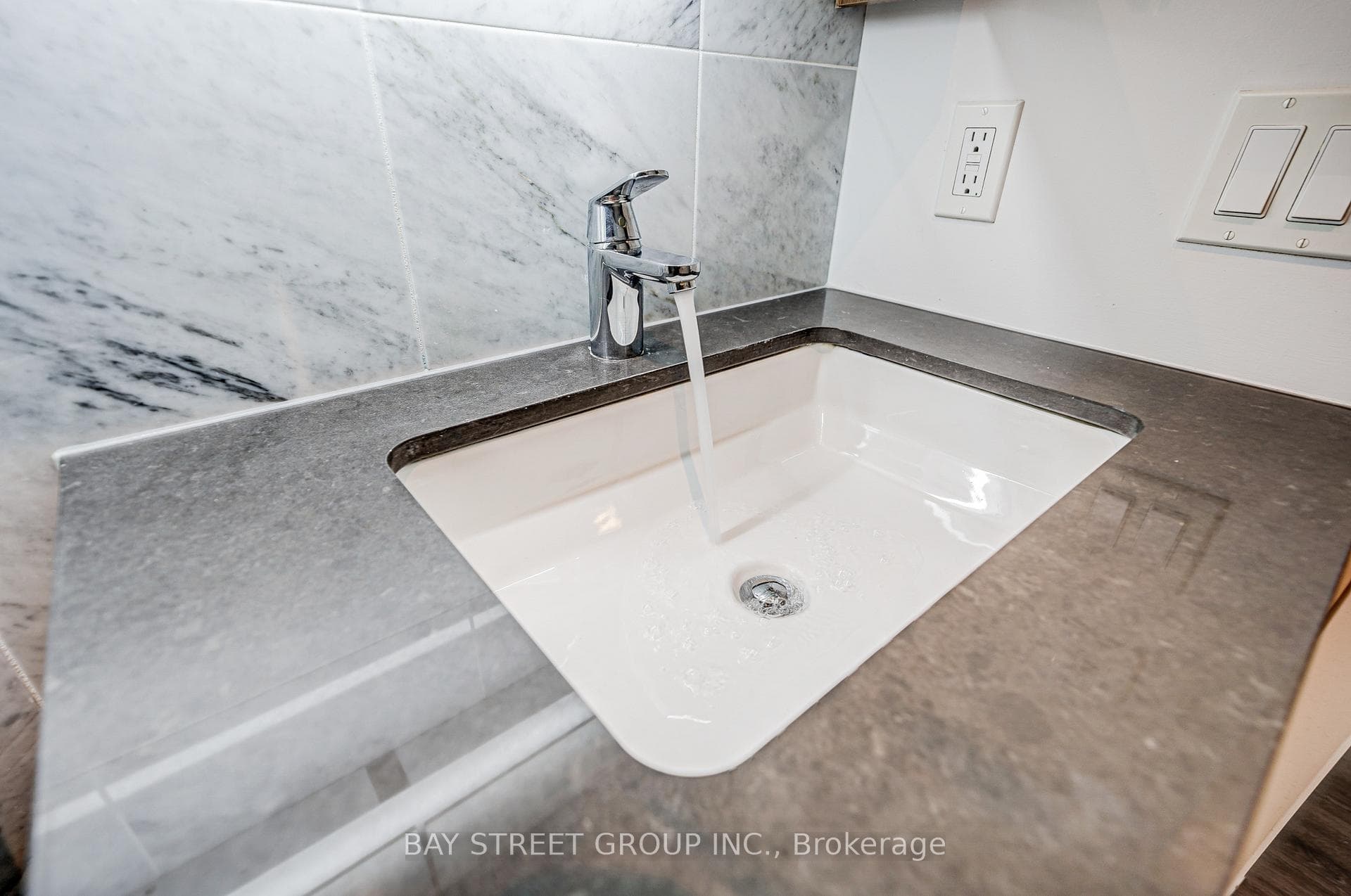 70 Queens Wharf Road Unit 1612 photo 21