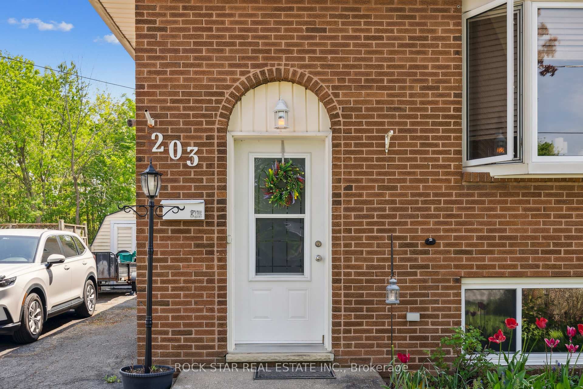 203 Commercial Street photo 3