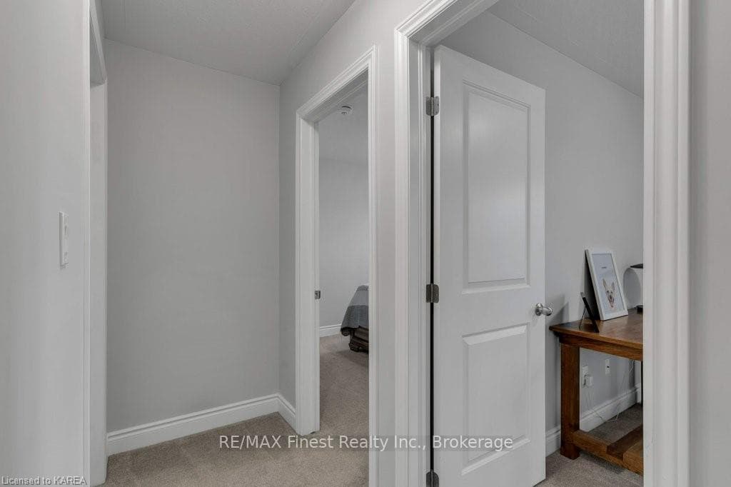 216 PRATT Drive photo 25