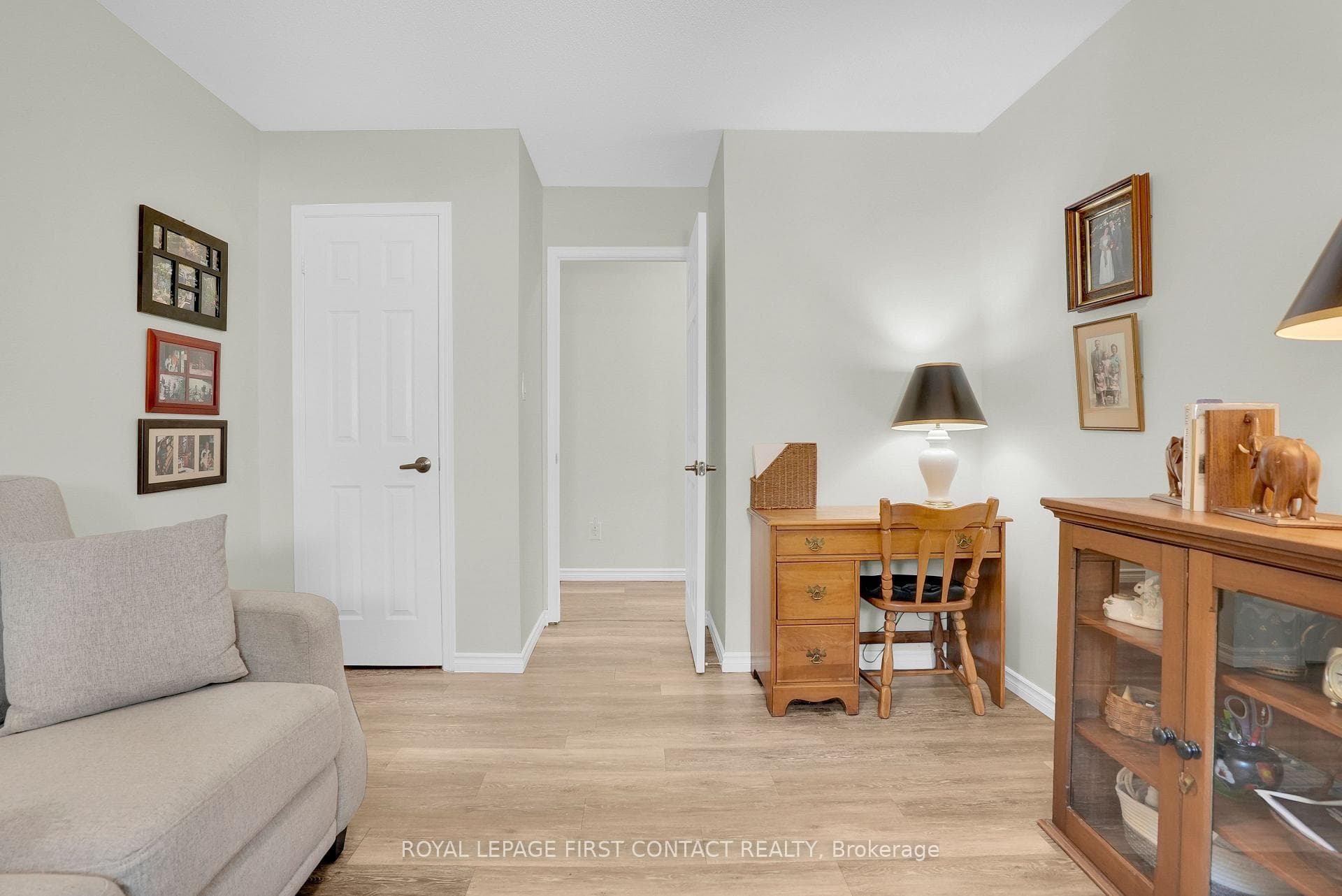 214 Point Street photo 16