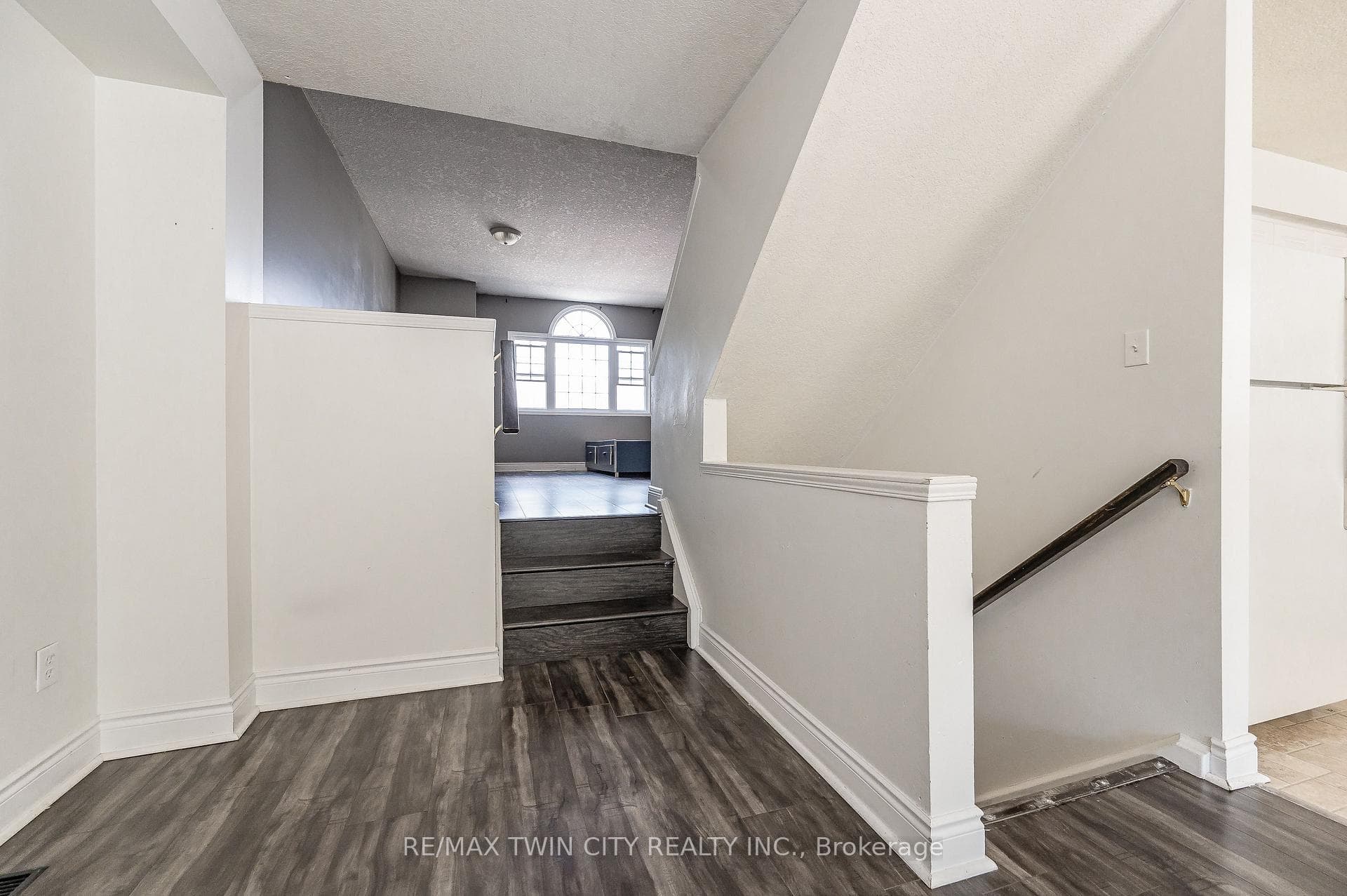 537 Activa Avenue photo 17