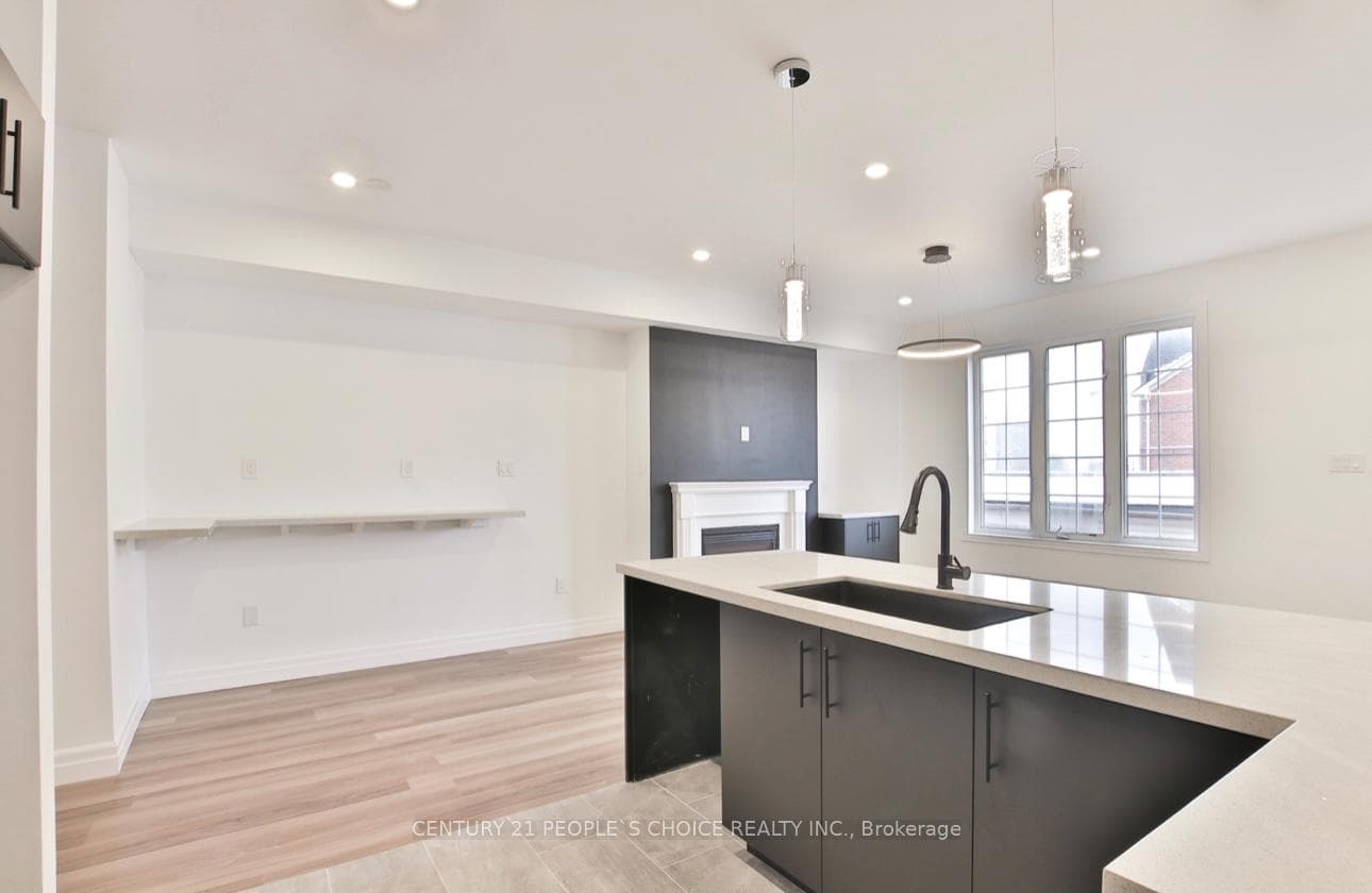 554 Sentinel Road photo 8
