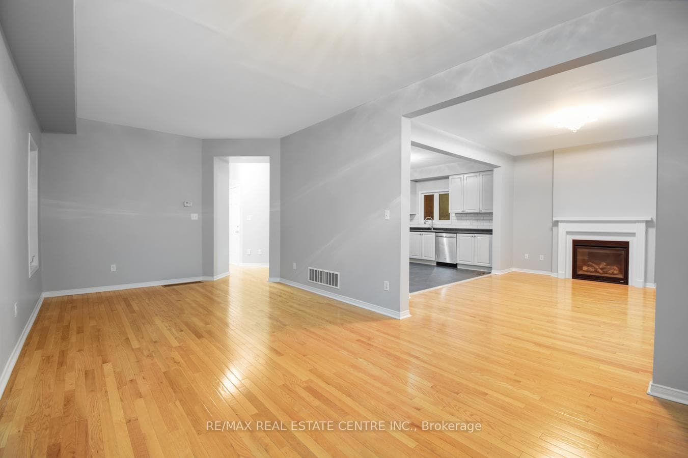 112 Commodore Drive photo 12