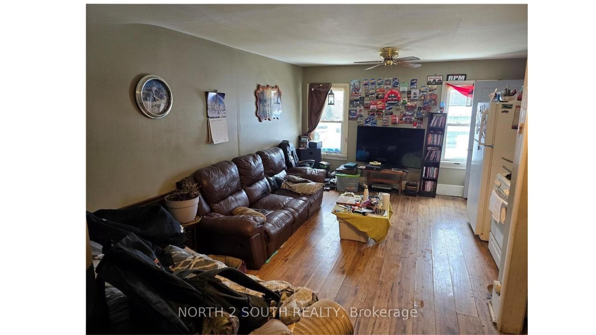 189 Townline Street photo 9