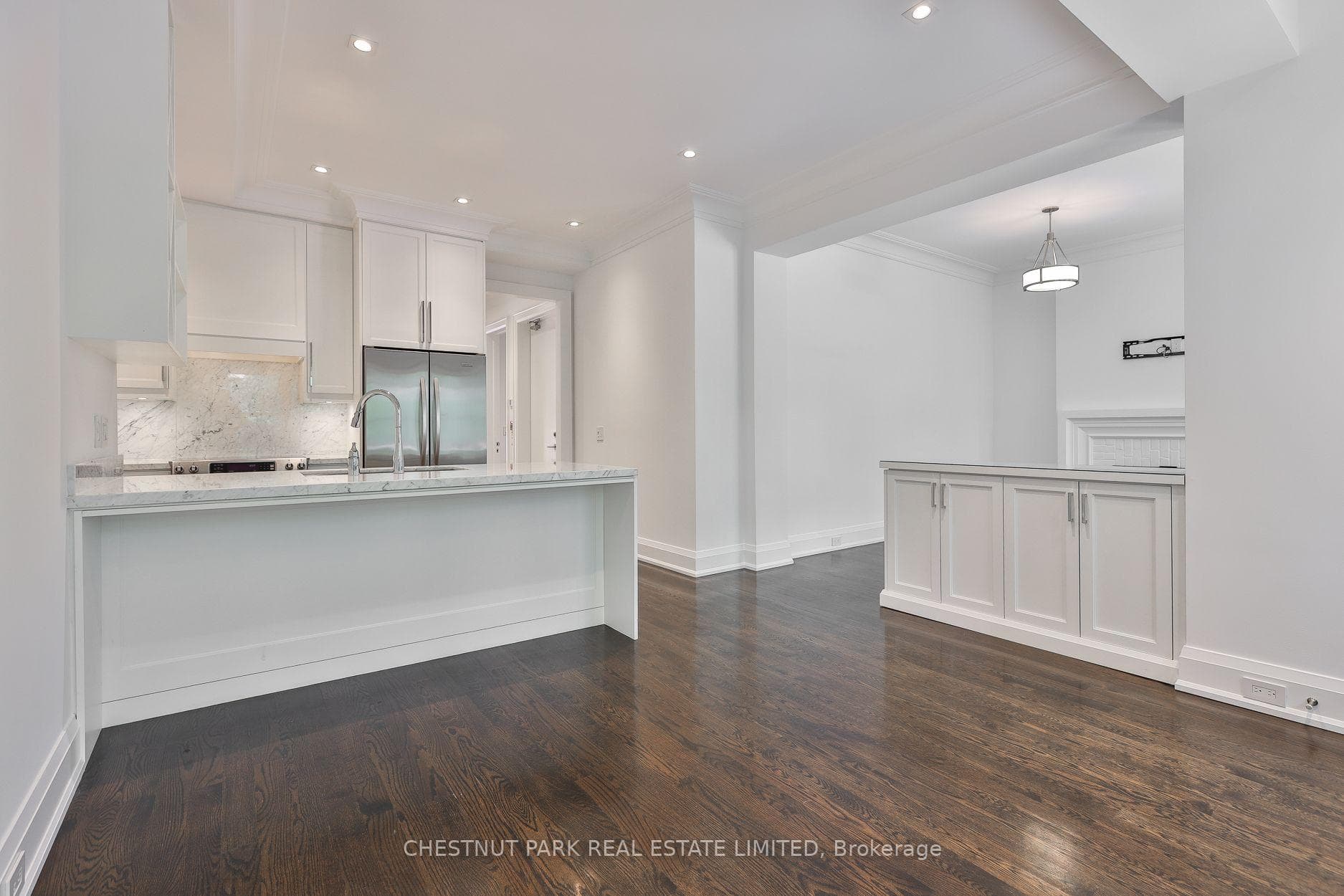 16 Scarth Road Unit 1 photo 12