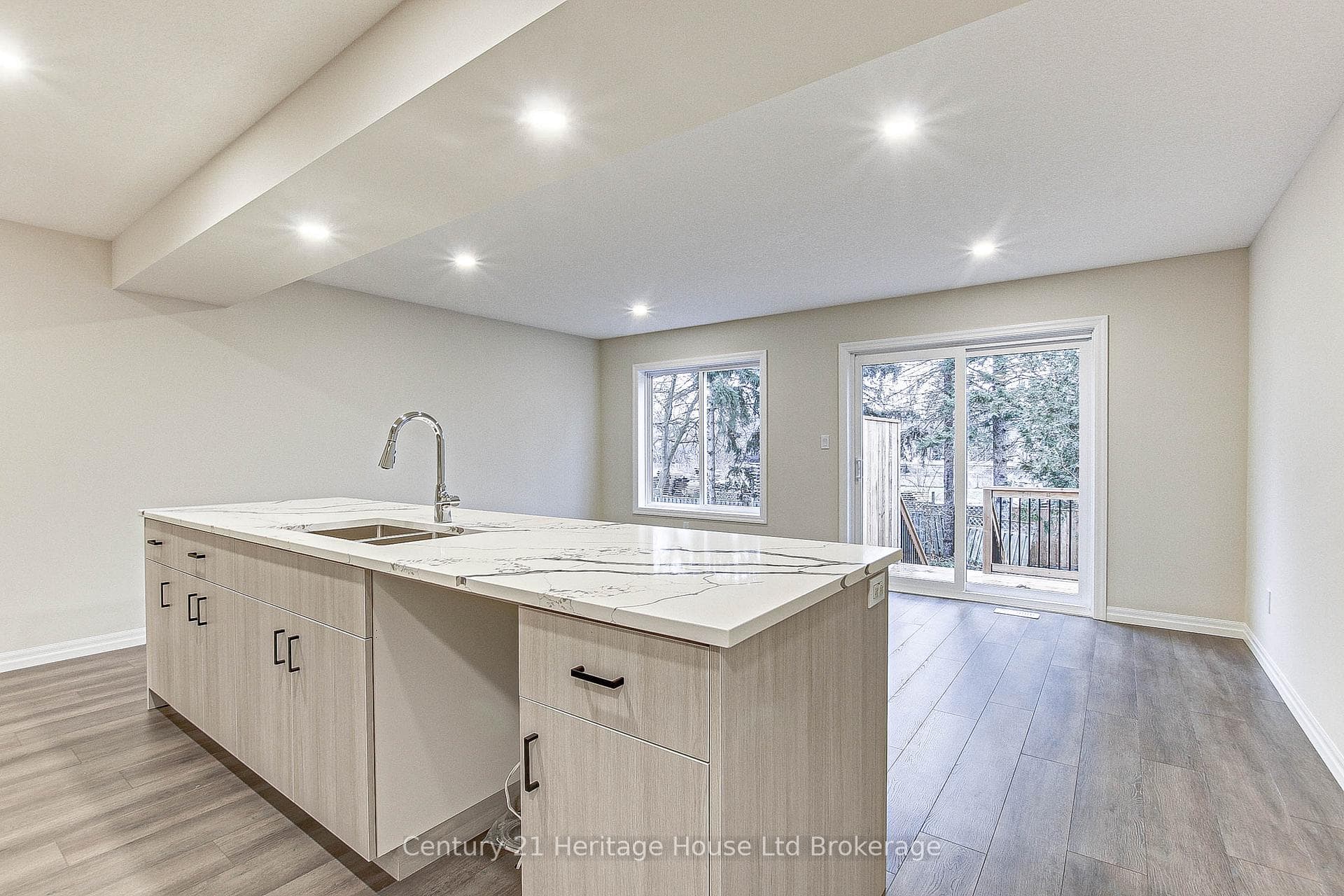 844 WATER Street photo 10