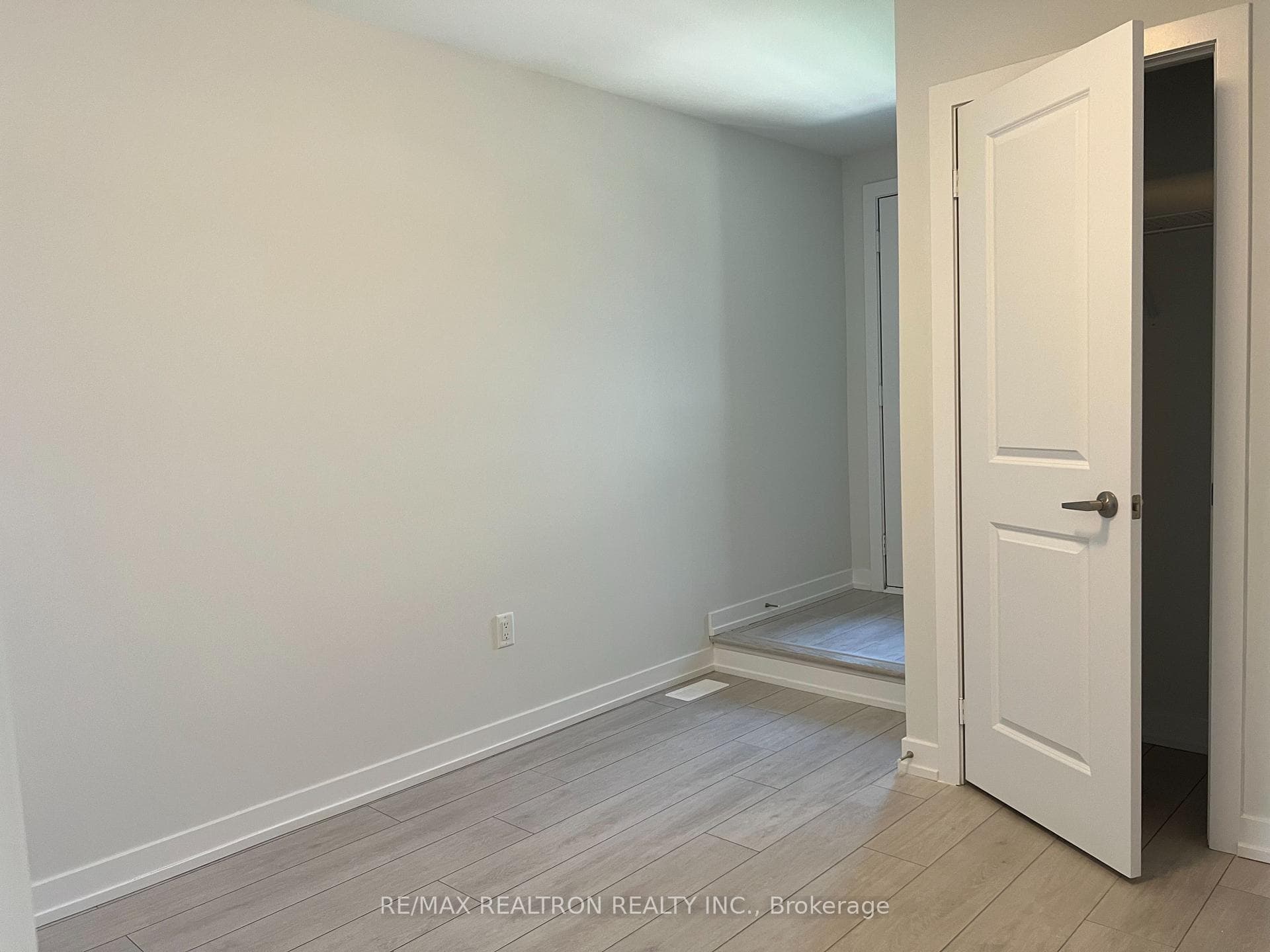 69 Akil Thomas Gardens Unit UPPER photo 6
