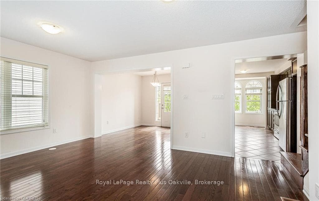243 SEPTIMUS Heights photo 8
