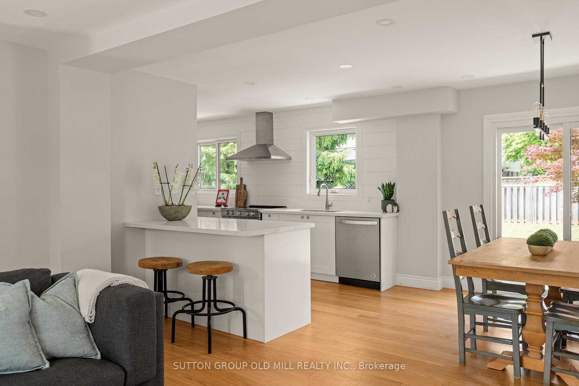 262 Chalmers Street photo 7