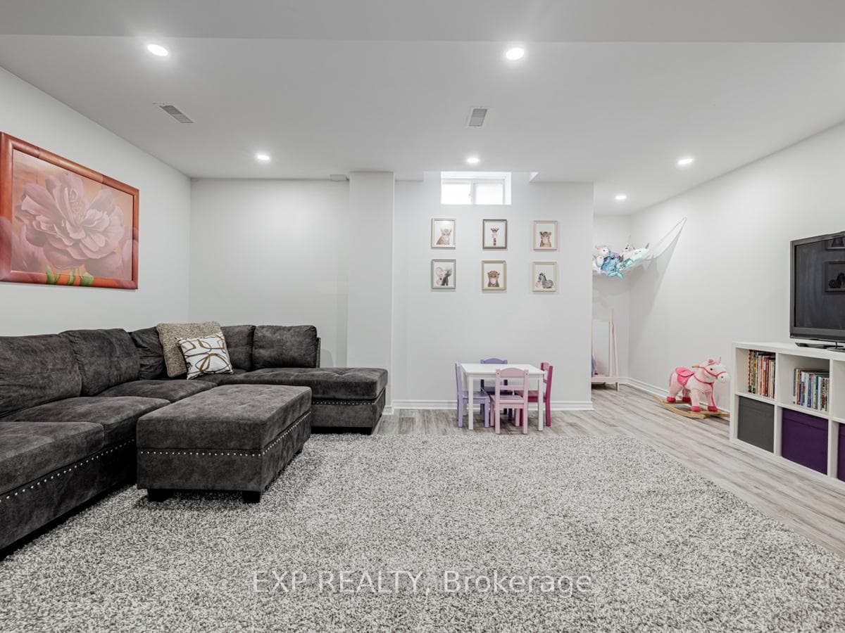 1042 Murrell Boulevard photo 20