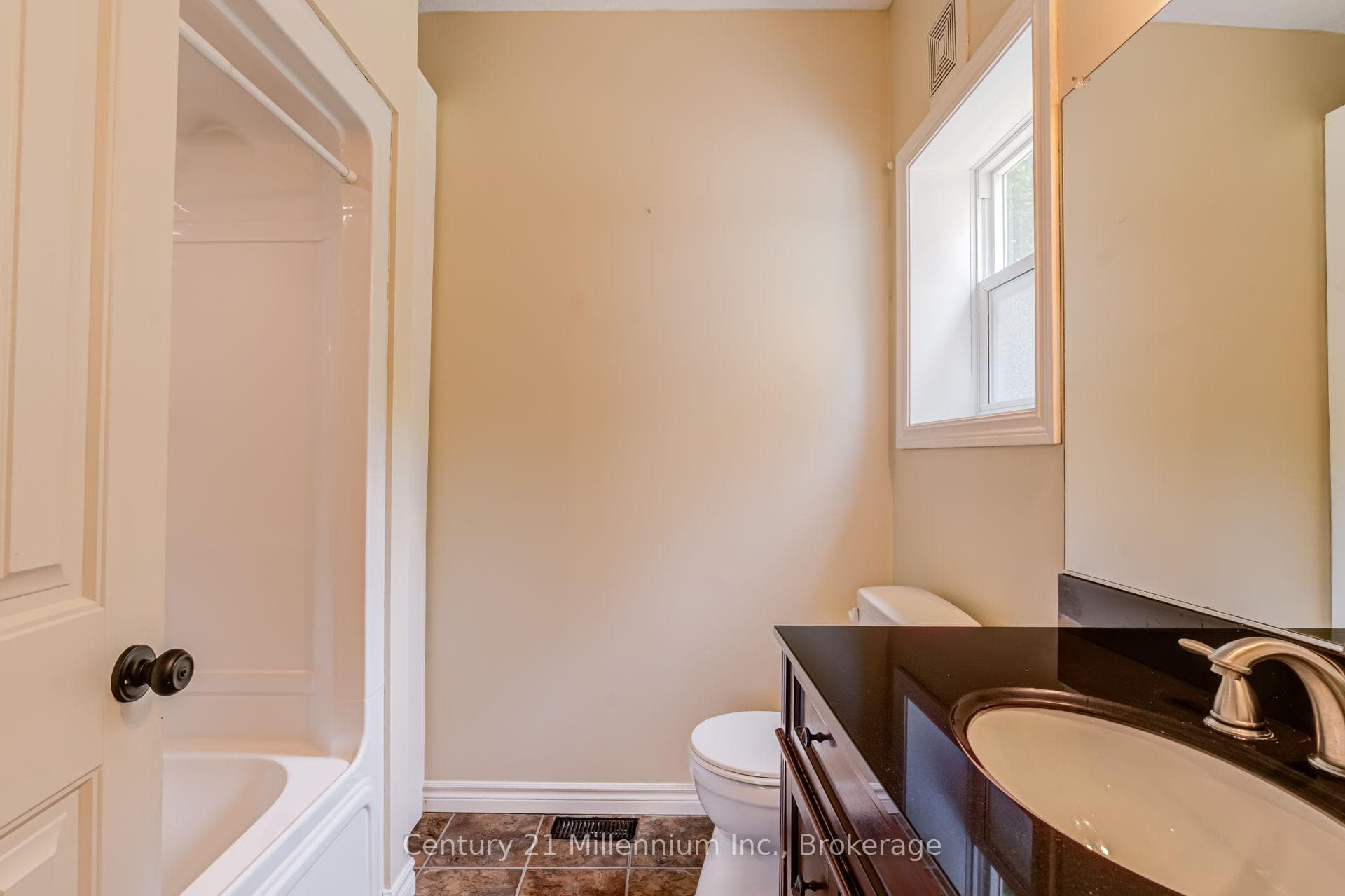 508 Taylor Street photo 24