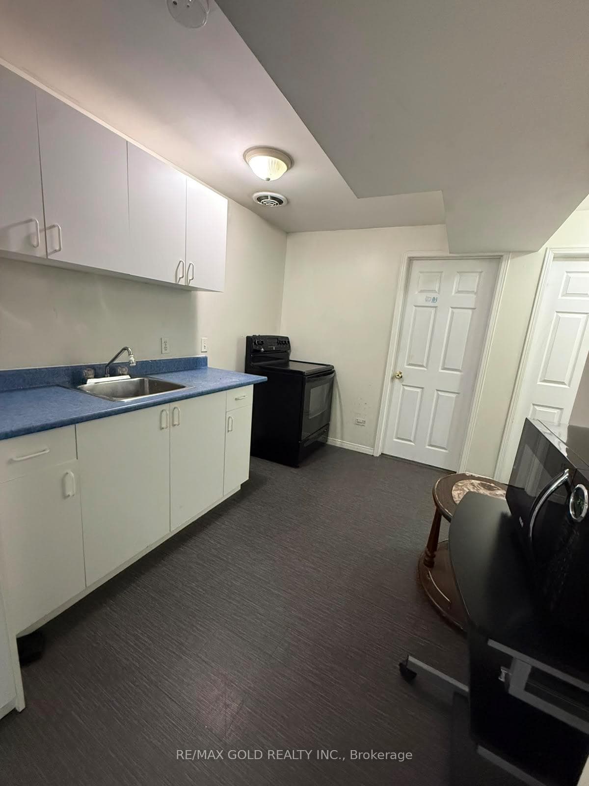 972 Prosperity Court photo 22