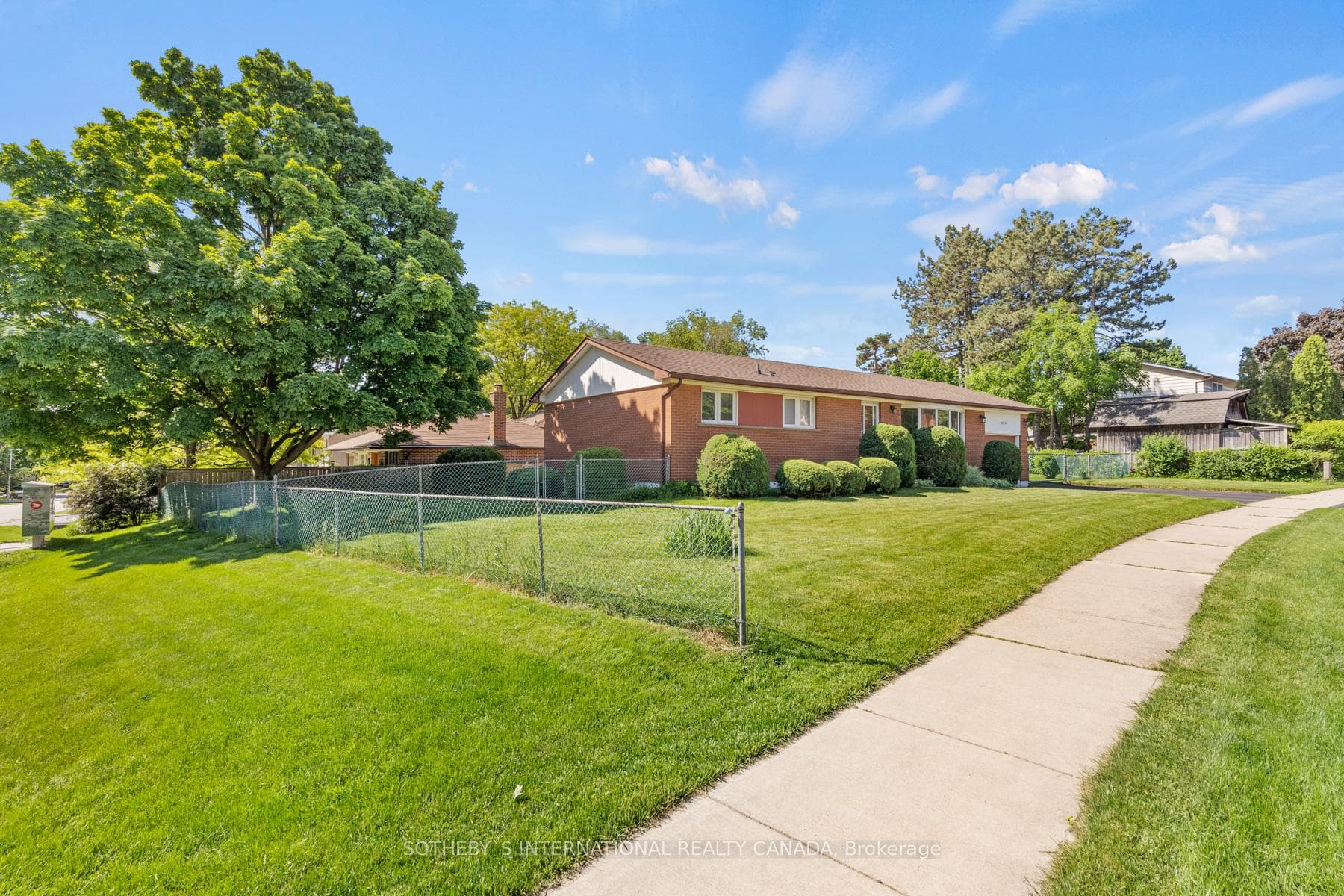 1176 Grange Road photo 22