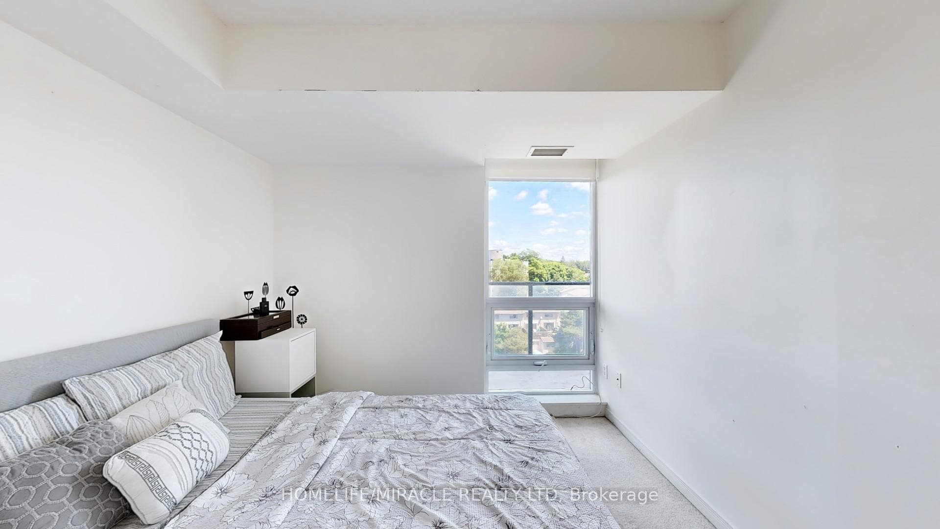 18 Valley Woods Road Unit Ph311 photo 23
