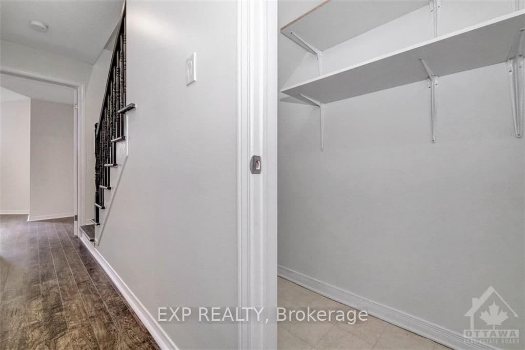 179 BRISTON photo 15