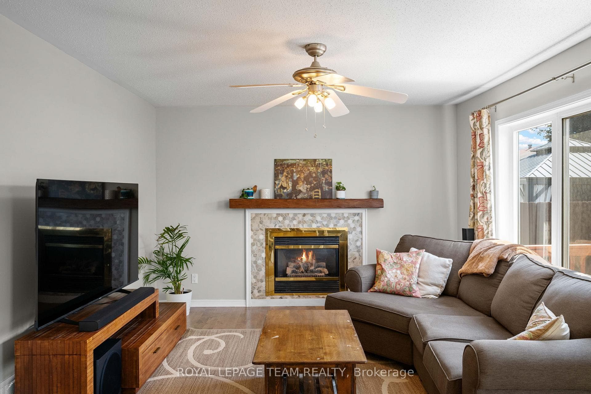 73 Deerfox Drive photo 14