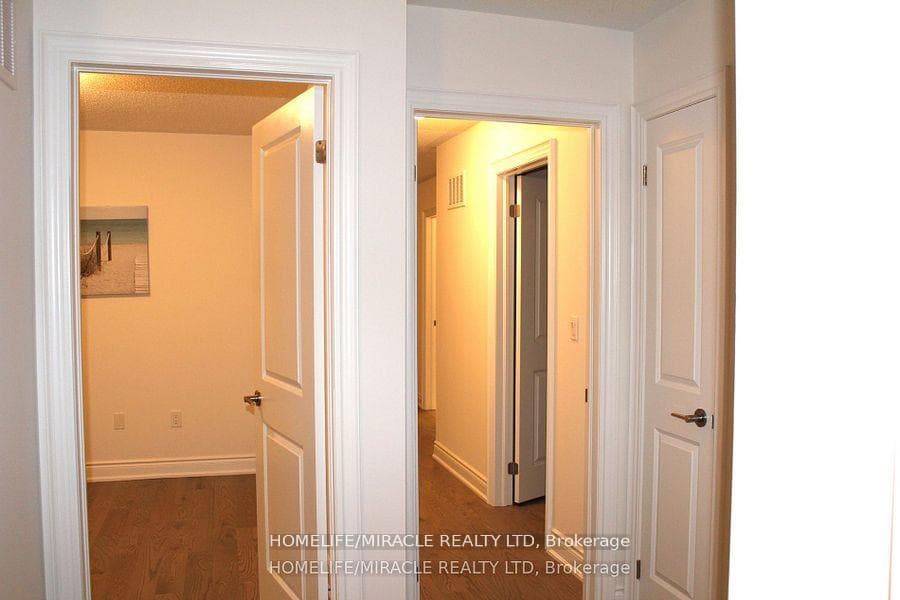 94 BERMONDSEY Way photo 11