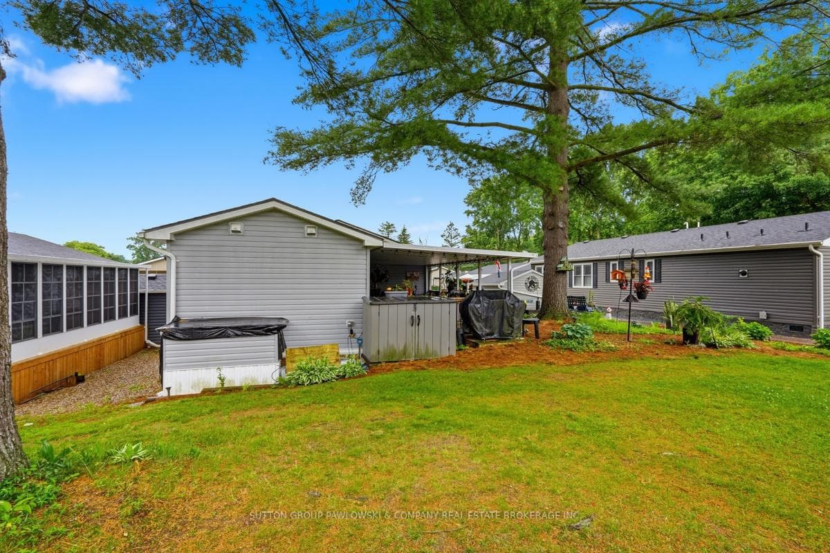 22790 Amiens Road Unit 116 photo 32