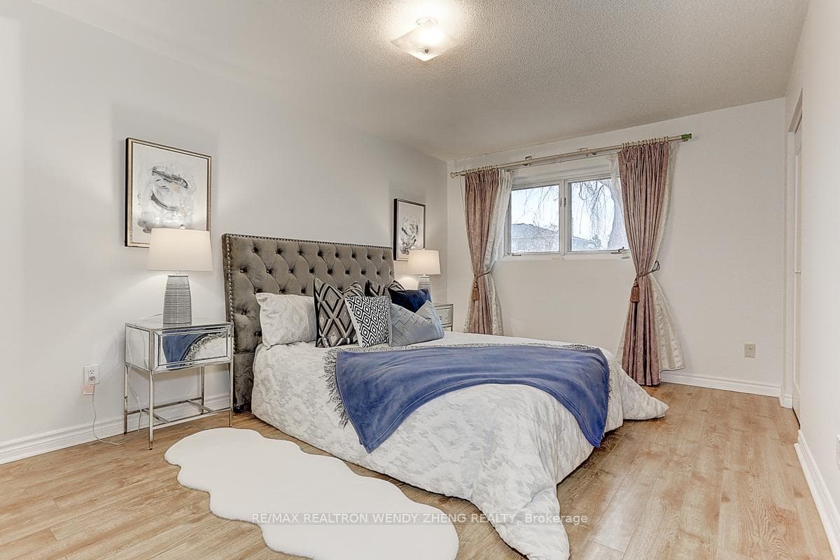 5 Marblemount Crescent photo 22