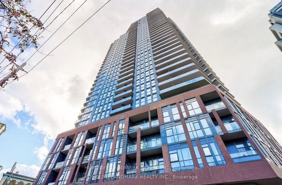 159 Wellesley Street Unit 1207 photo 1