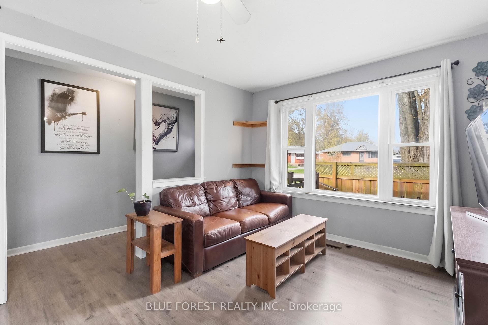 1376 Kostis Avenue photo 11