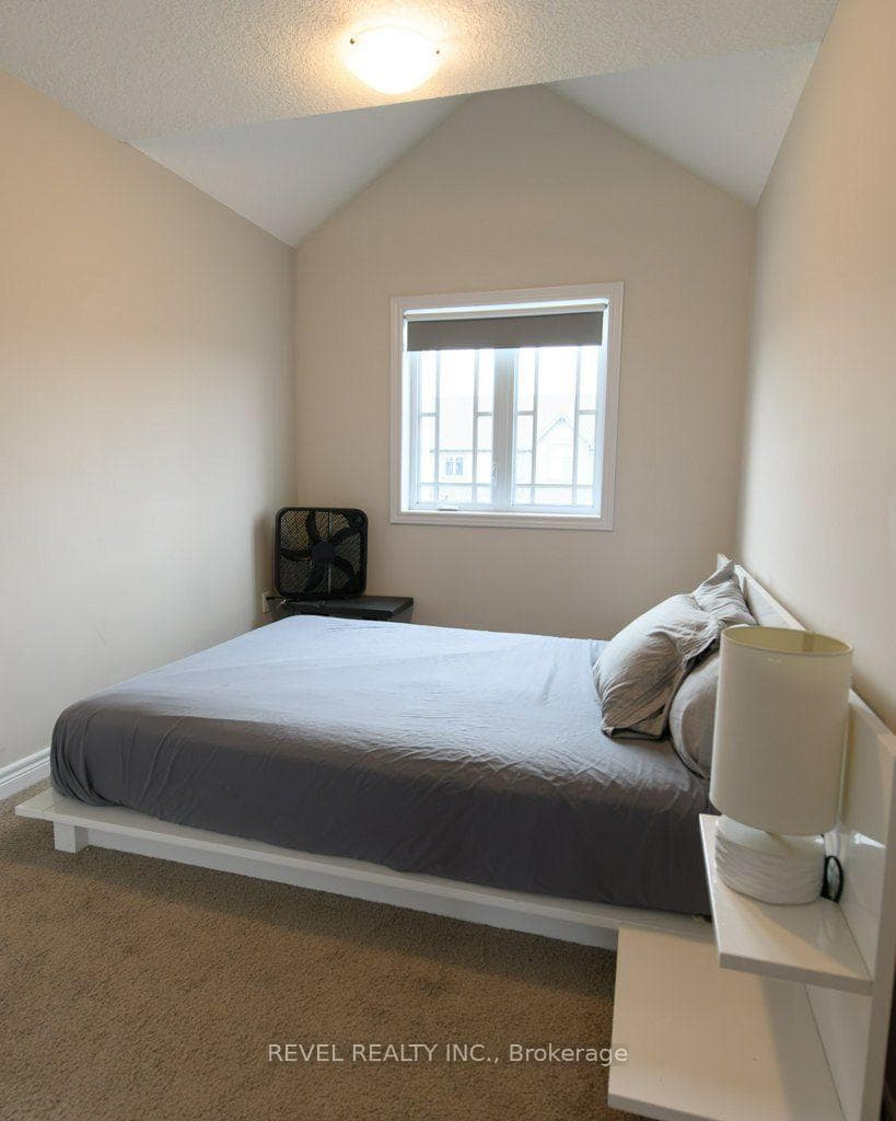 23 Archer Avenue photo 19