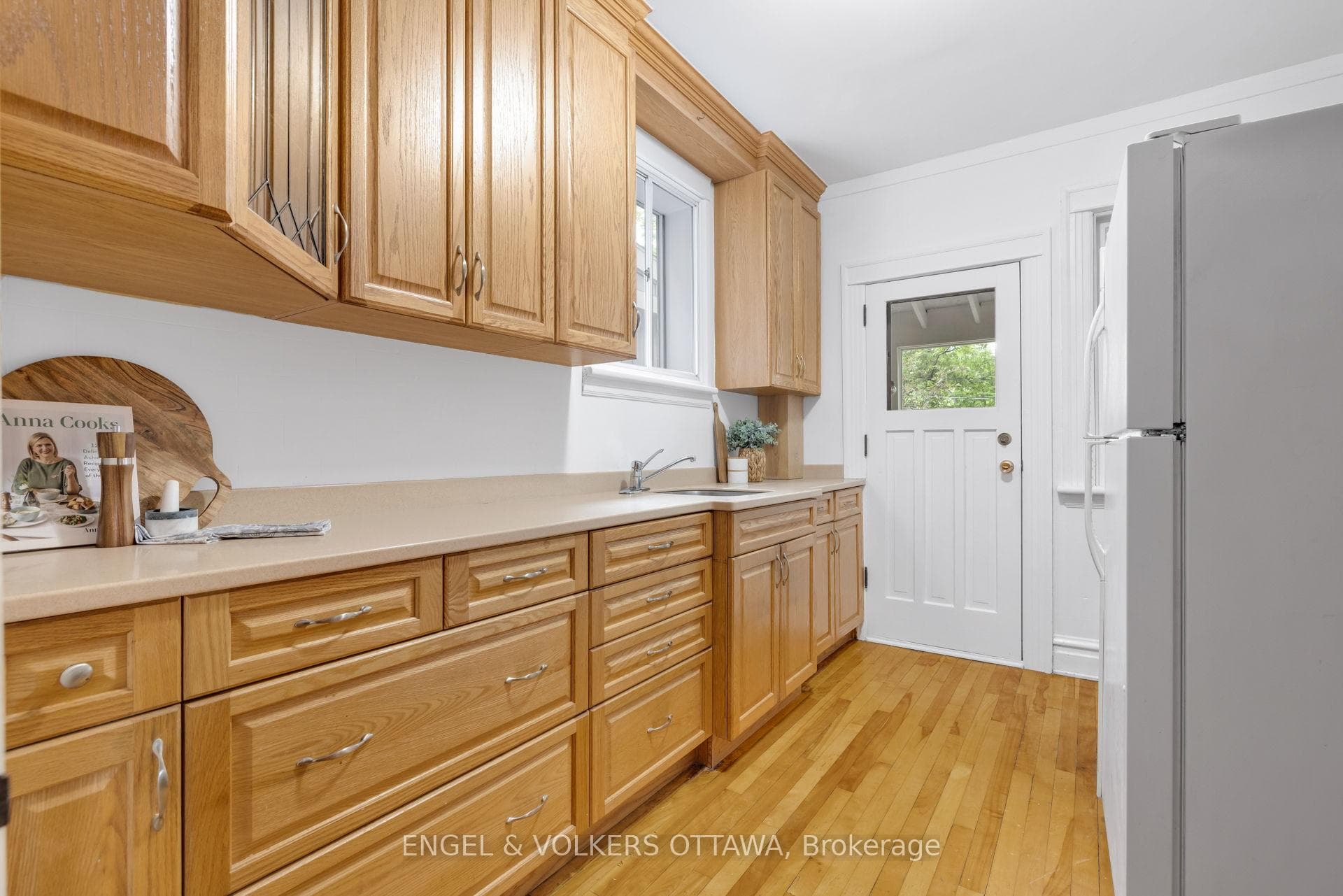 54 Glendale Avenue photo 18