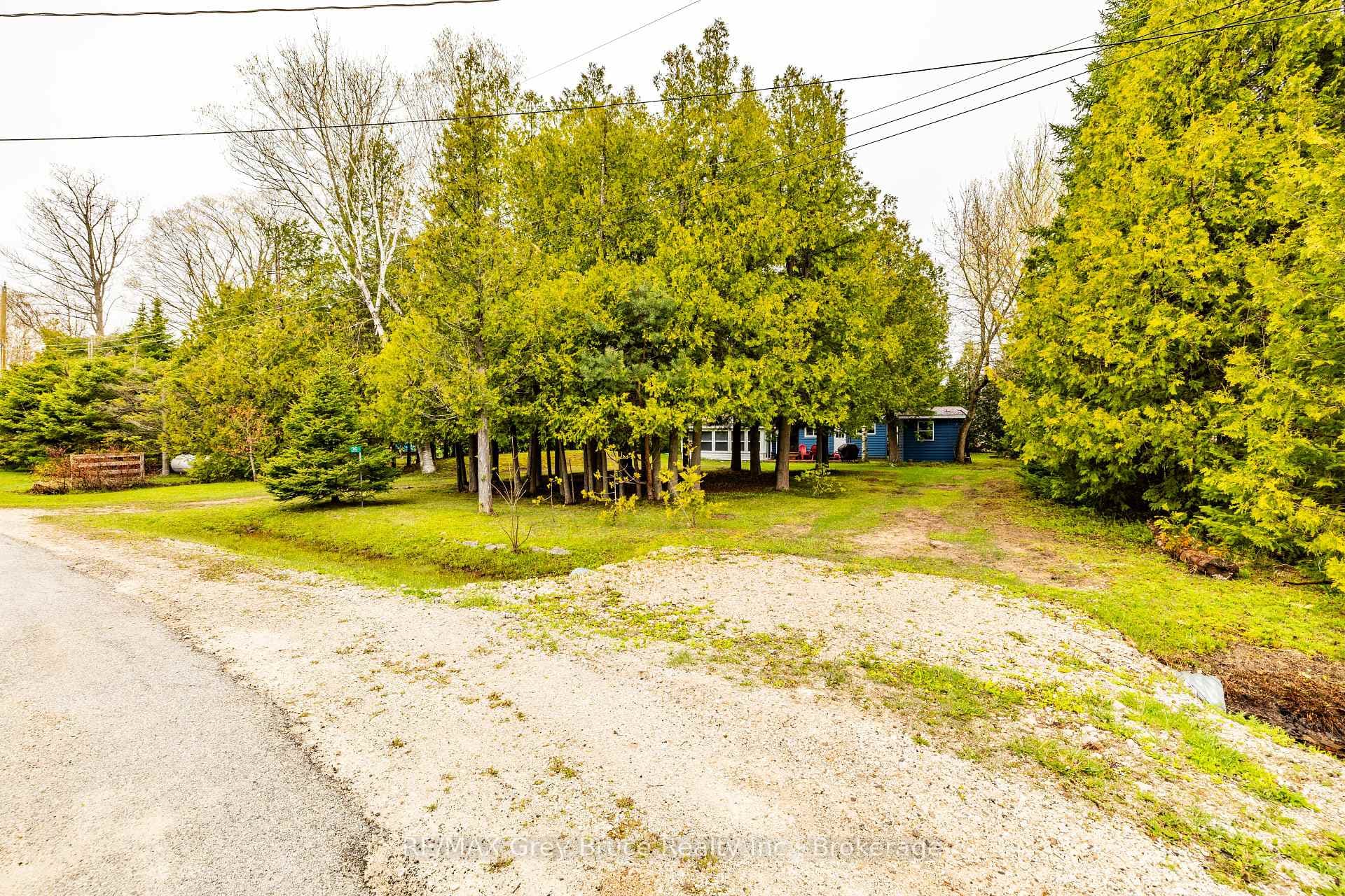 39 Cardinal Avenue photo 22