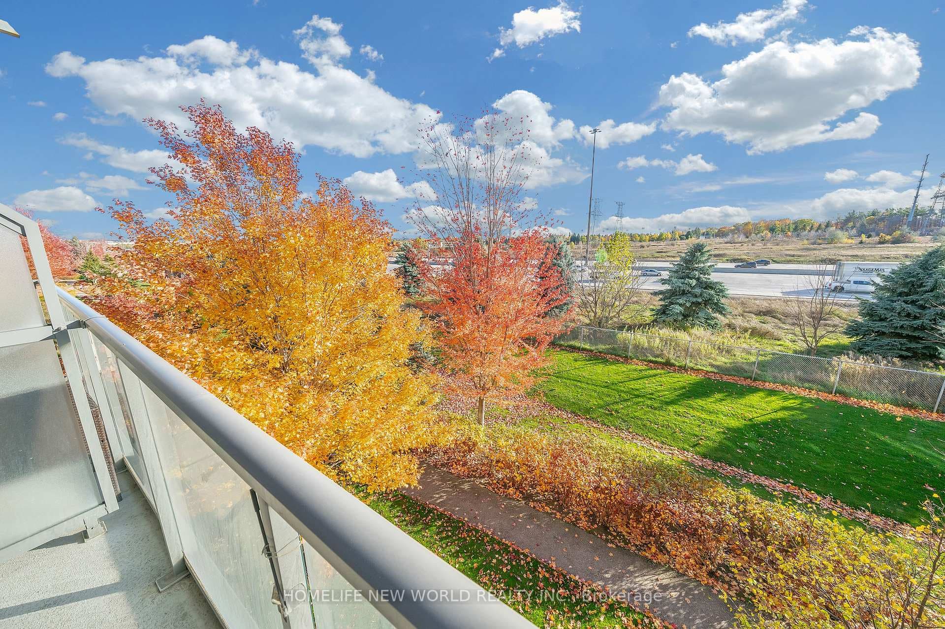277 South Park Road Unit 312 photo 23