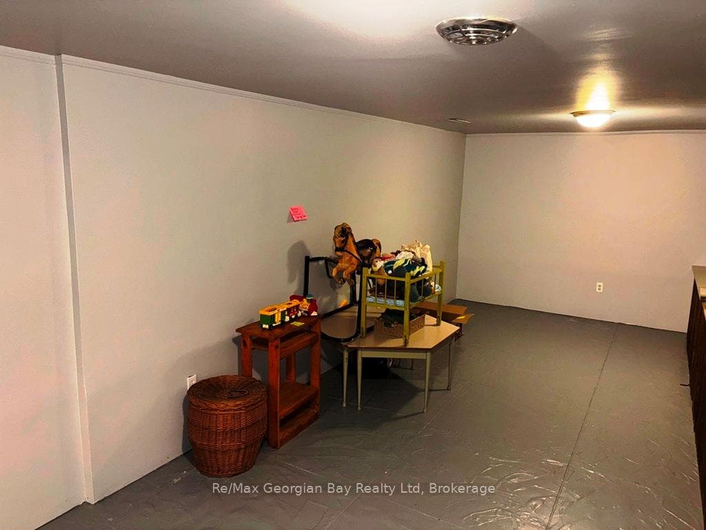 BASEMENT RECREATION AREA