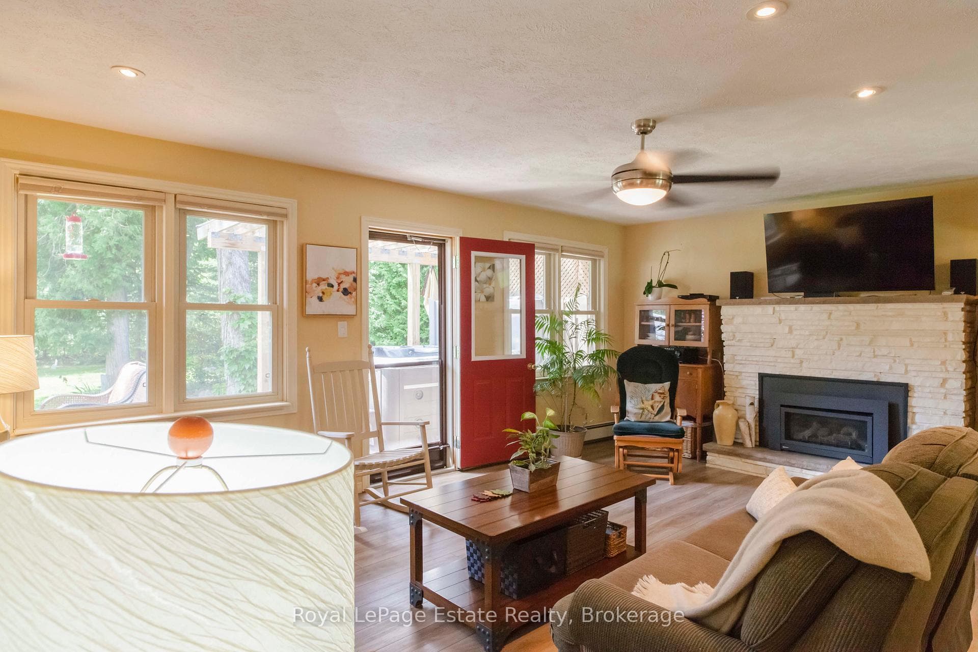 Livingroom with access to the back deck
