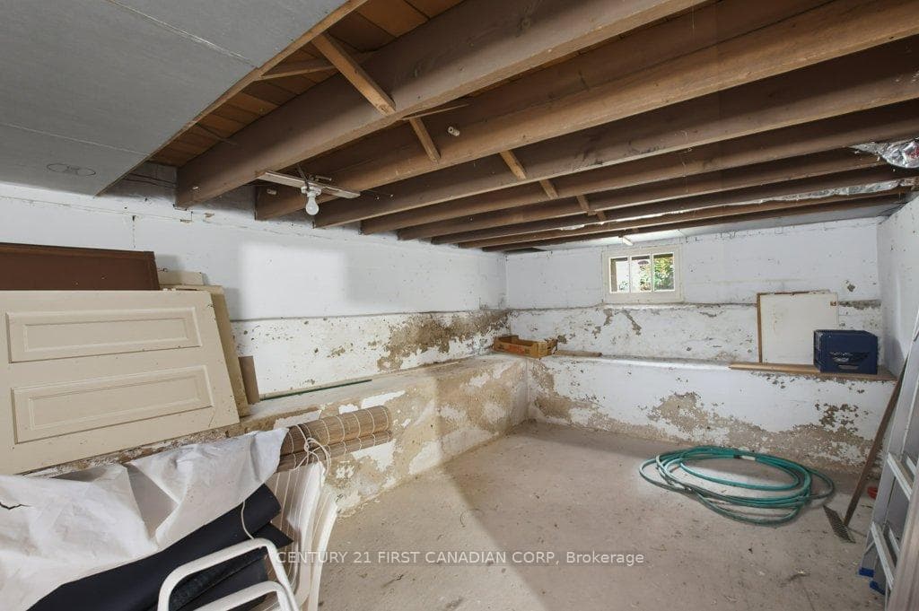 243 Tecumseh Avenue photo 35