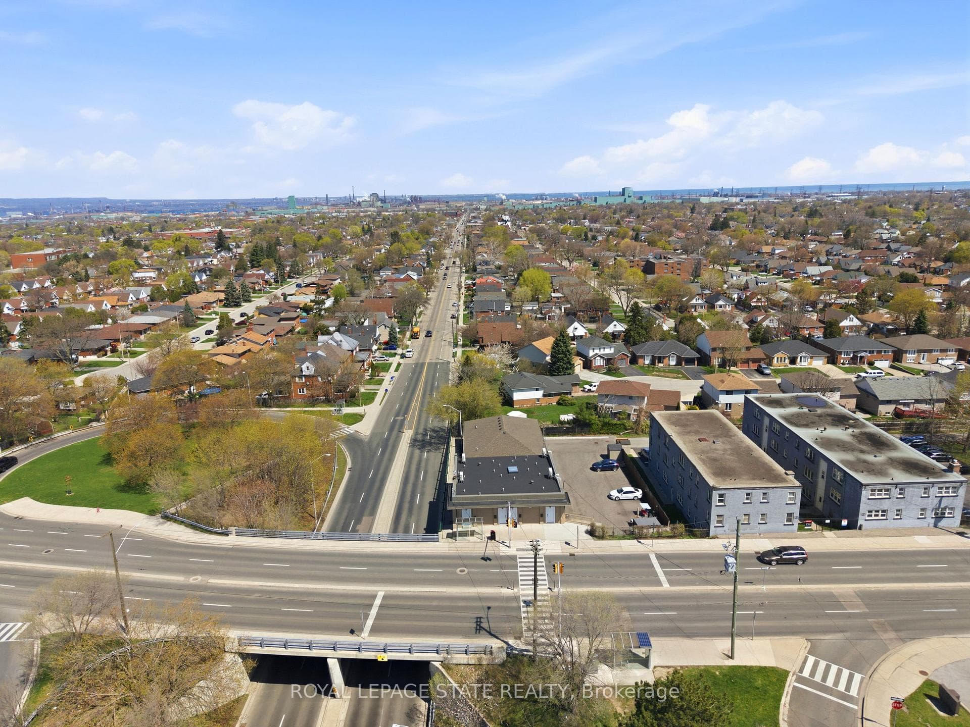 1745 King Street photo 2